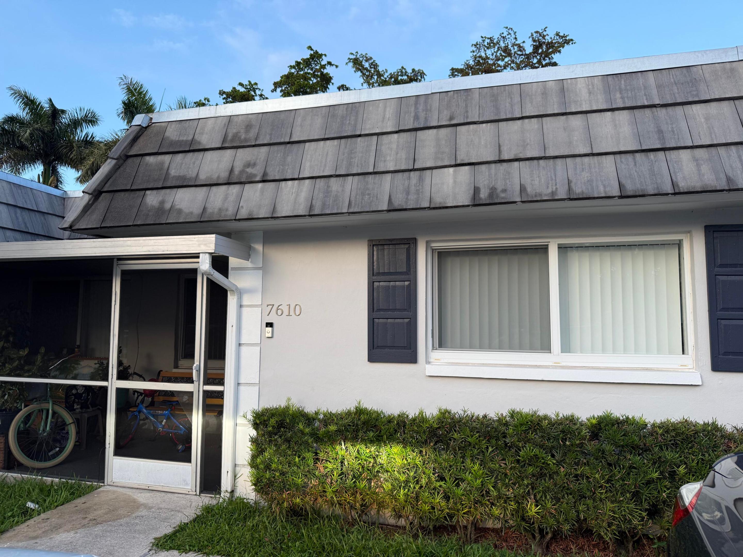 Welcome to this thoughtfully designed duplex in Tamarac, FL. This single-story residence offers 2 bedrooms and 2 bathrooms within 1,150 square feet of finished living space, providing comfortable proportions for modern living. The duplex layout maximizes functionality across its open floor plan, making it an excellent choice for those seeking efficient home design. Lot of storage space, in laundry room and all over. Fast approval. No HOA. Must see it!!