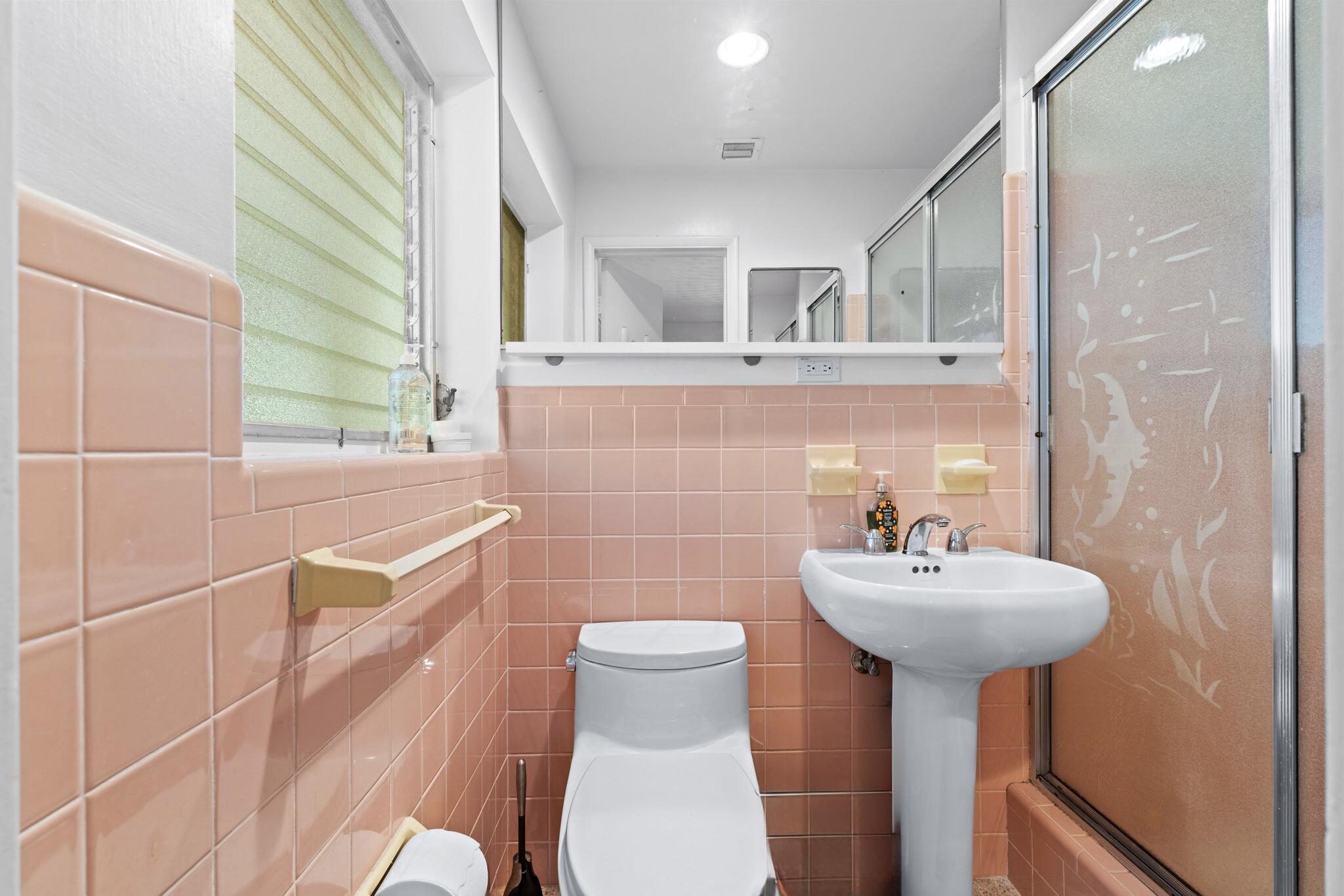 VICTORIA ISLES - Residential Lease