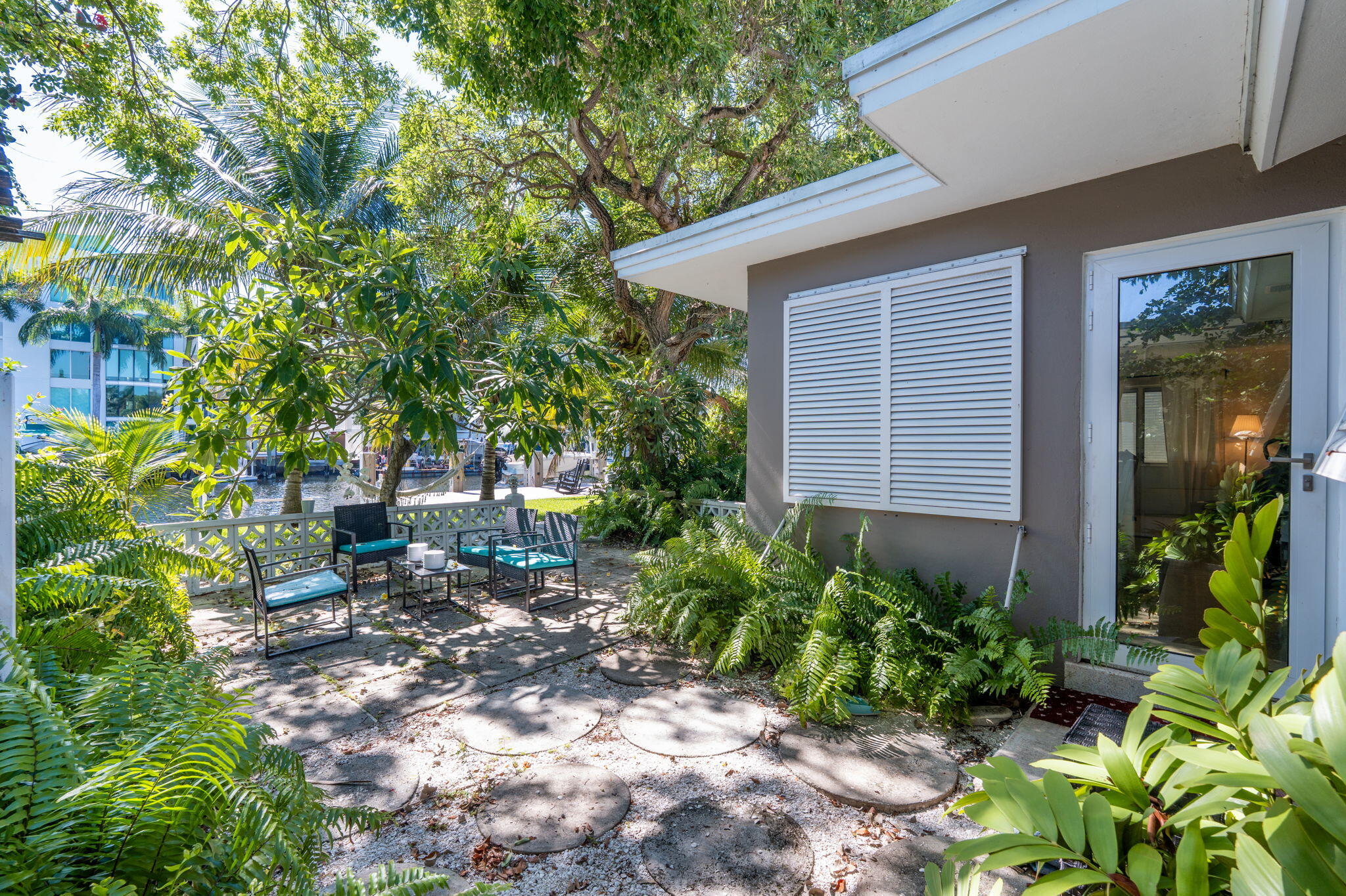 VICTORIA ISLES - Residential Lease