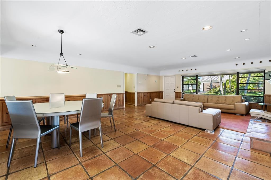 LAS OLAS - Residential