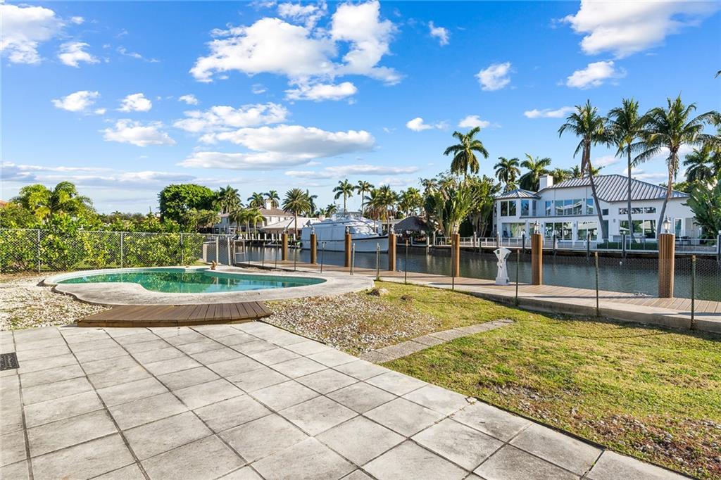 LAS OLAS - Residential