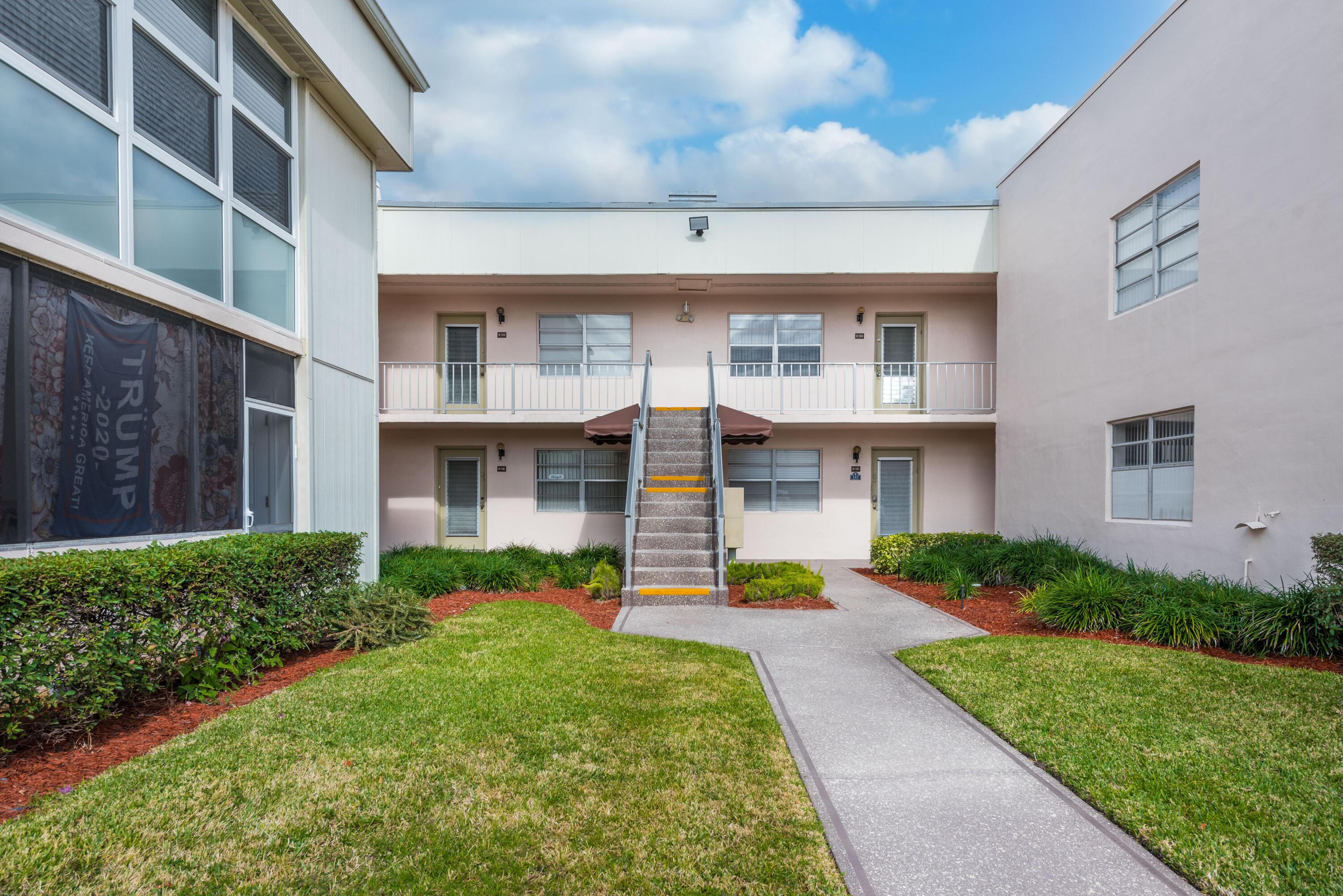 KINGS POINT CAPRI CONDOS - Residential Lease