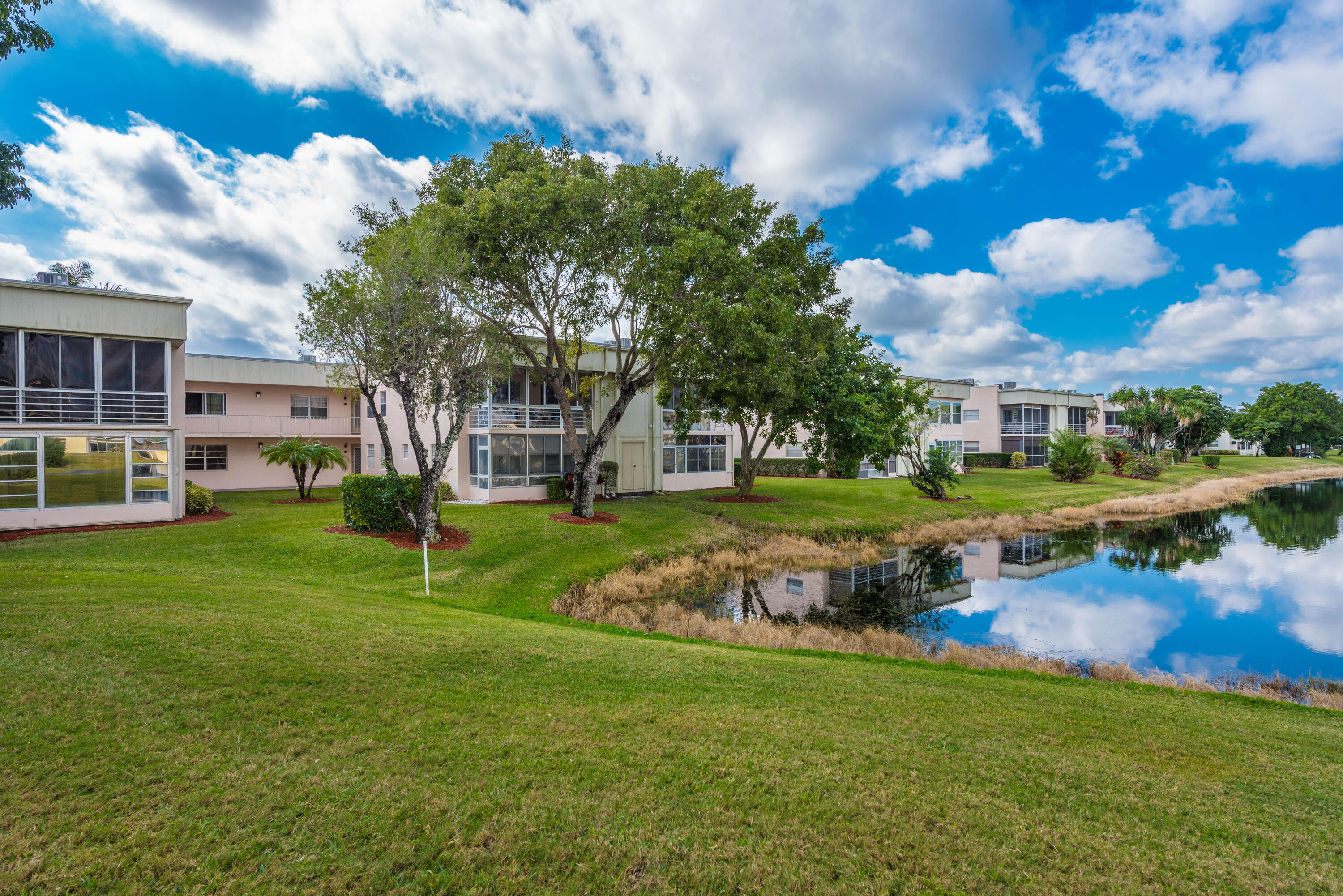 KINGS POINT CAPRI CONDOS - Residential Lease