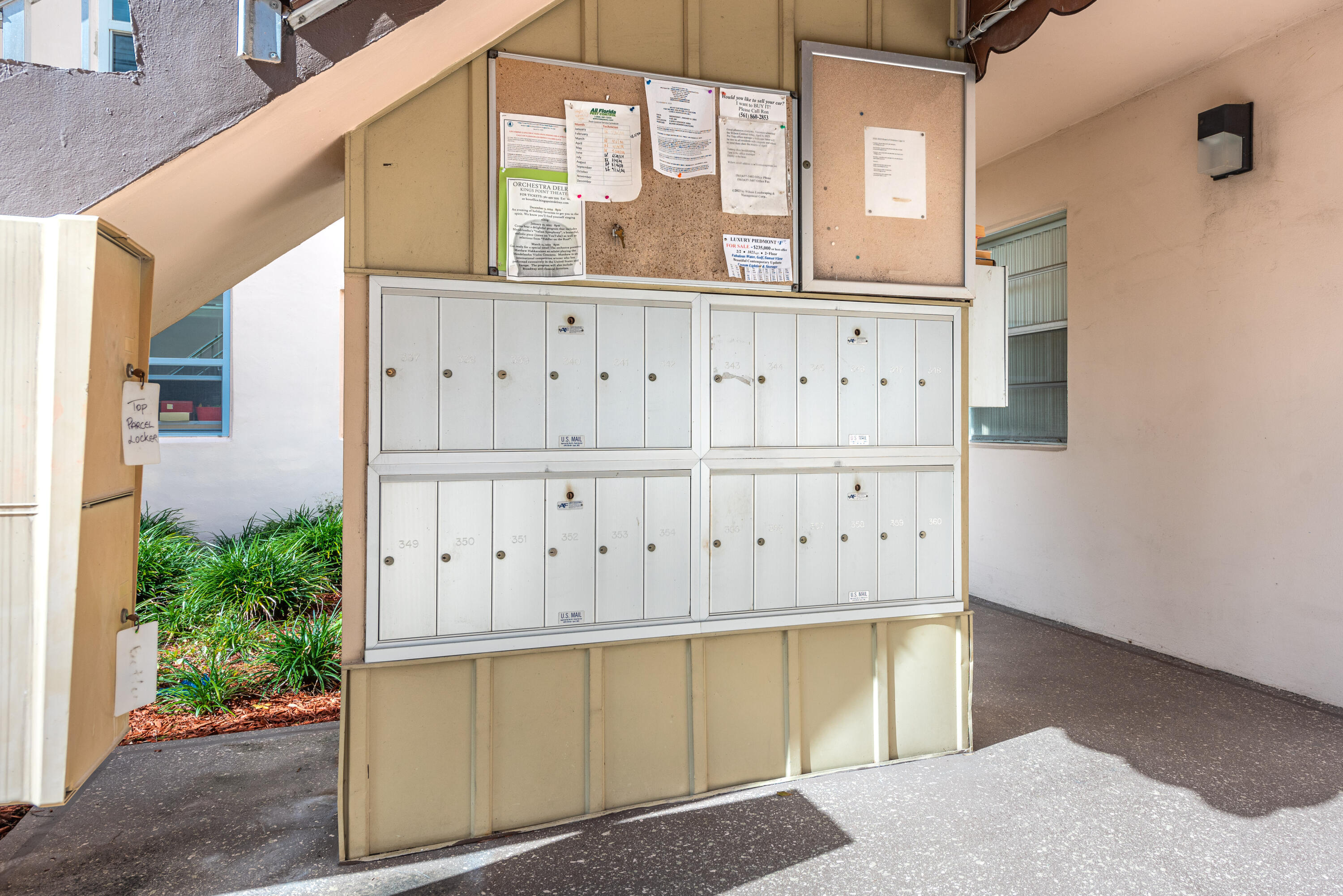 KINGS POINT CAPRI CONDOS - Residential Lease