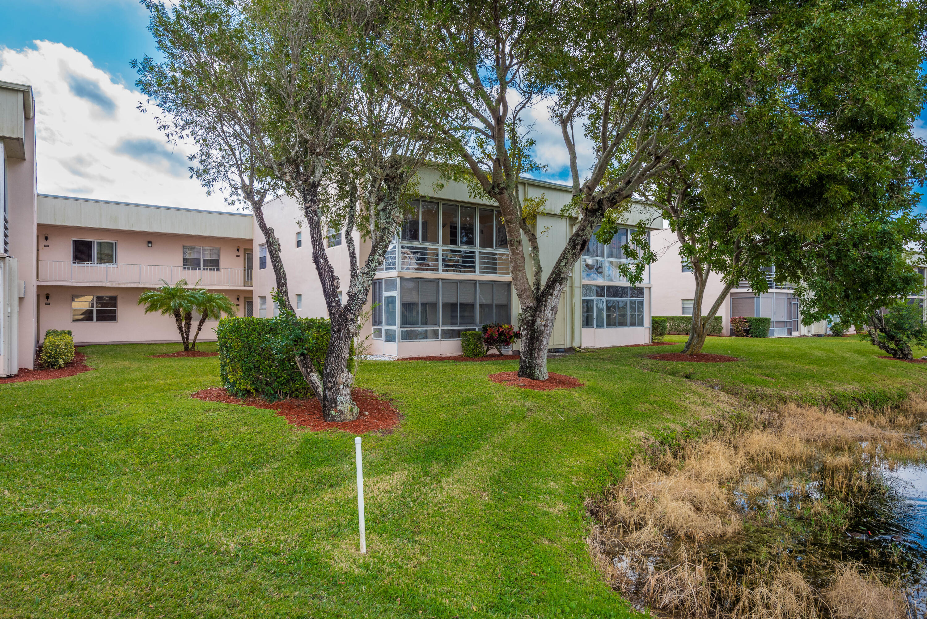 KINGS POINT CAPRI CONDOS - Residential Lease