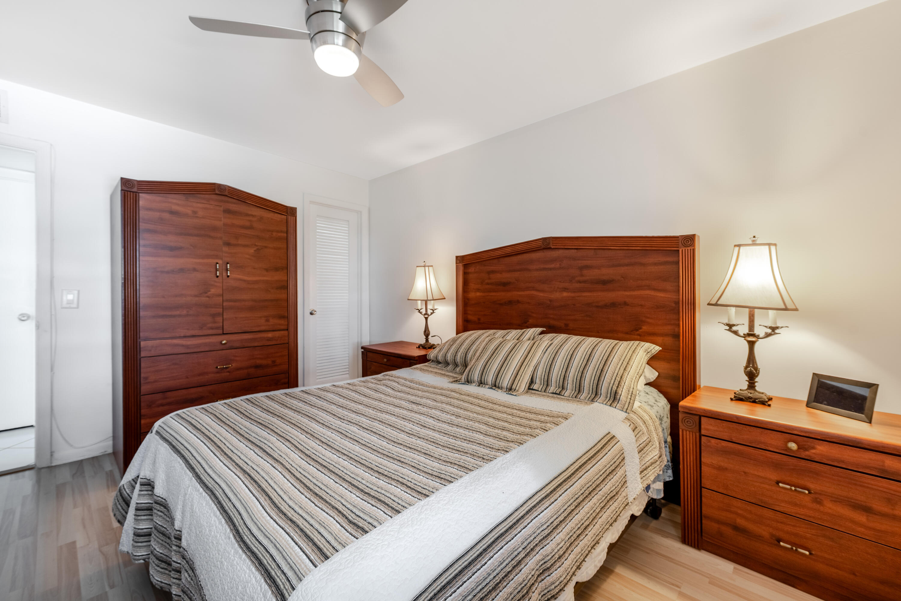 KINGS POINT CAPRI CONDOS - Residential Lease