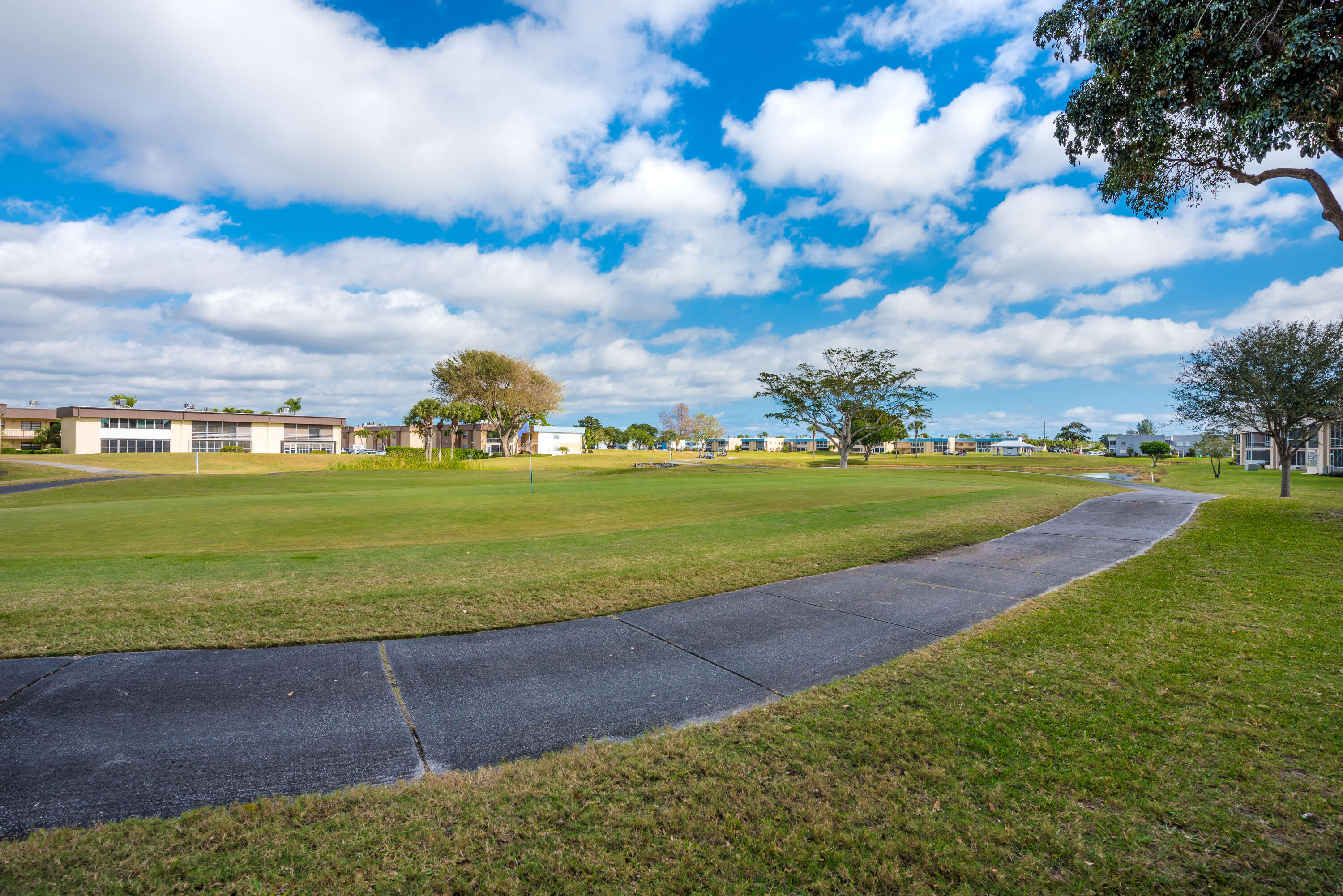 KINGS POINT CAPRI CONDOS - Residential Lease