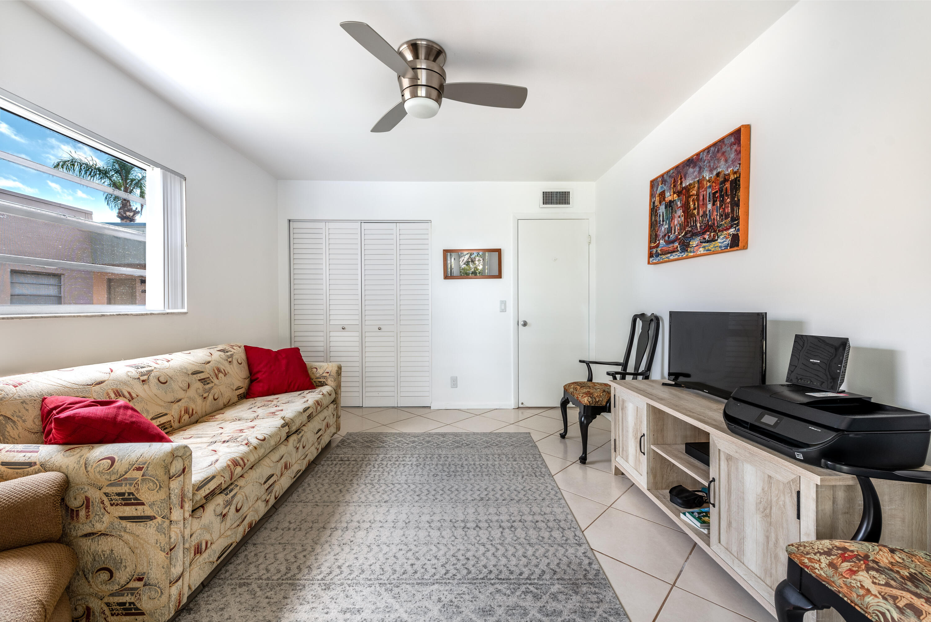 KINGS POINT CAPRI CONDOS - Residential Lease