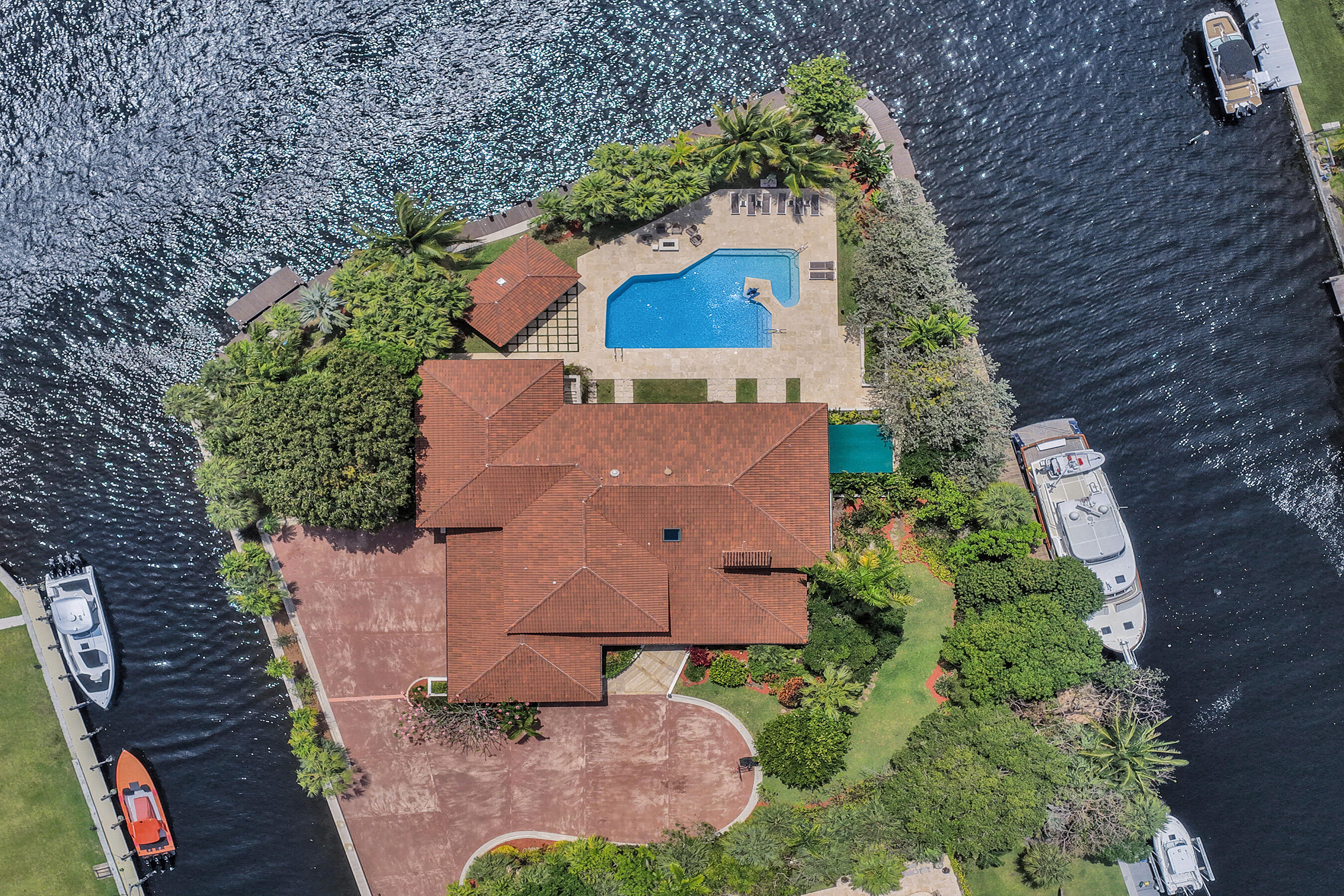 RIVERLAND - Residential