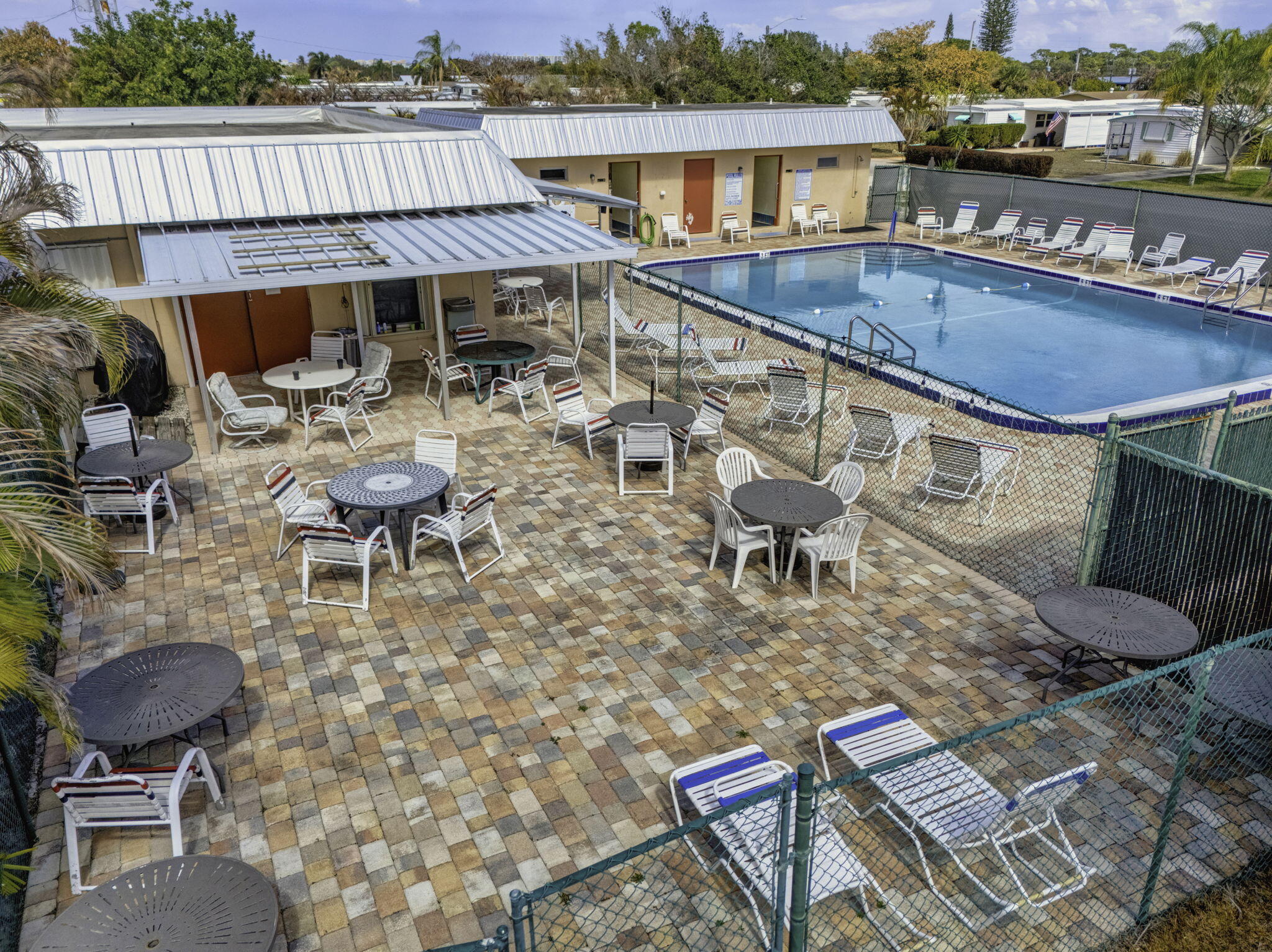 RIDGEWAY - Residential