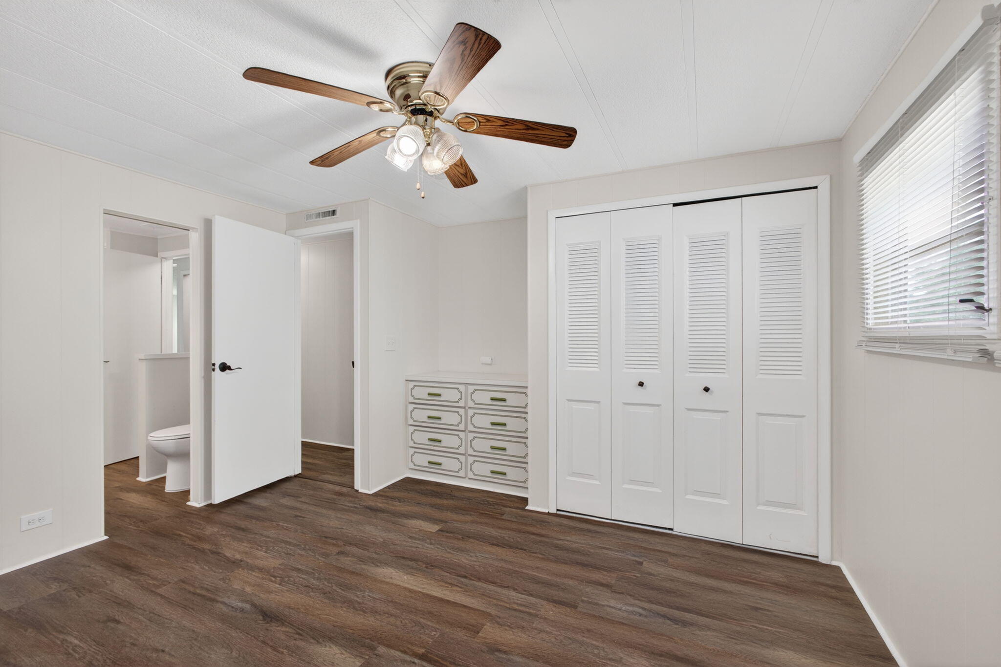 RIDGEWAY - Residential