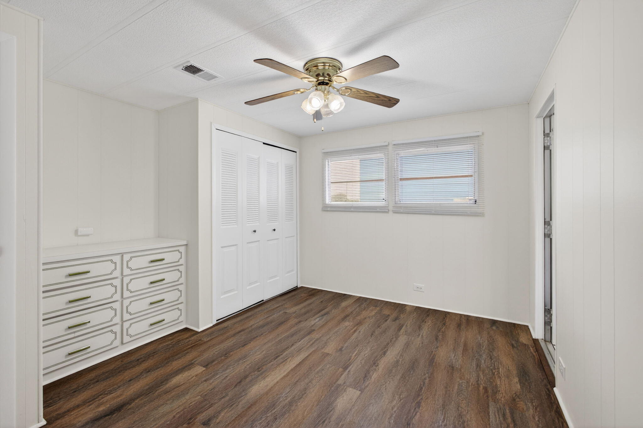 RIDGEWAY - Residential