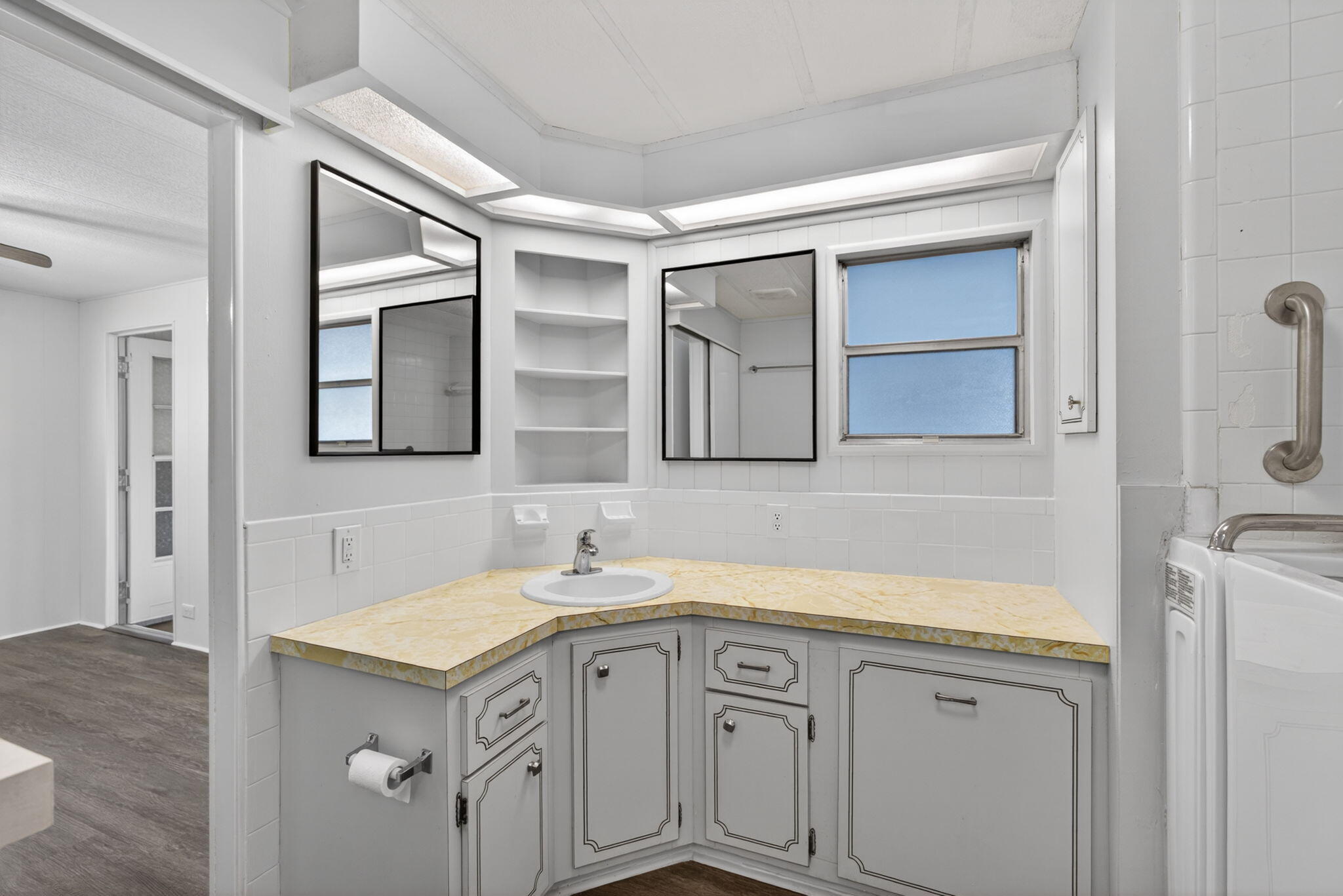 RIDGEWAY - Residential