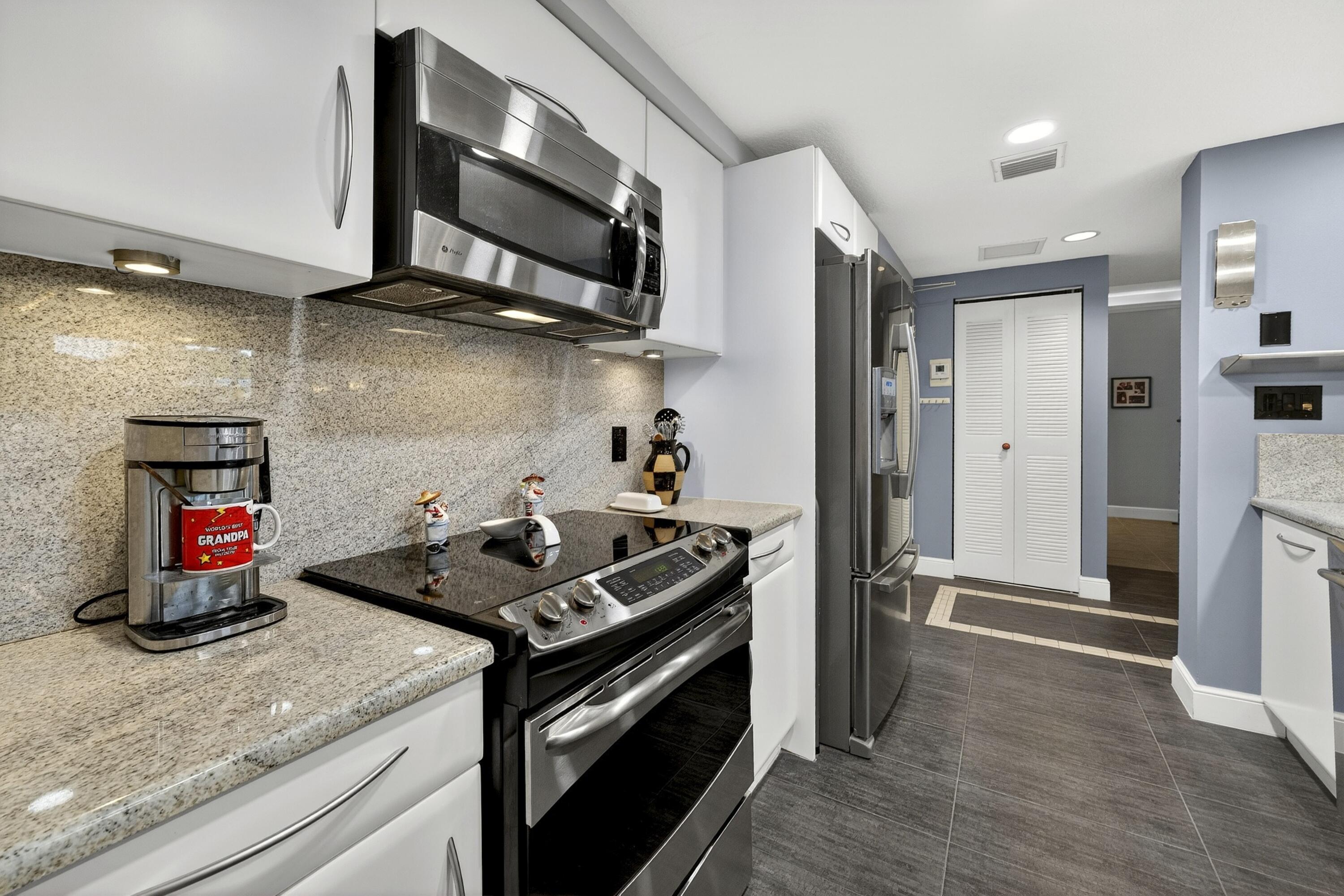 LUCERNE CONDO - Residential