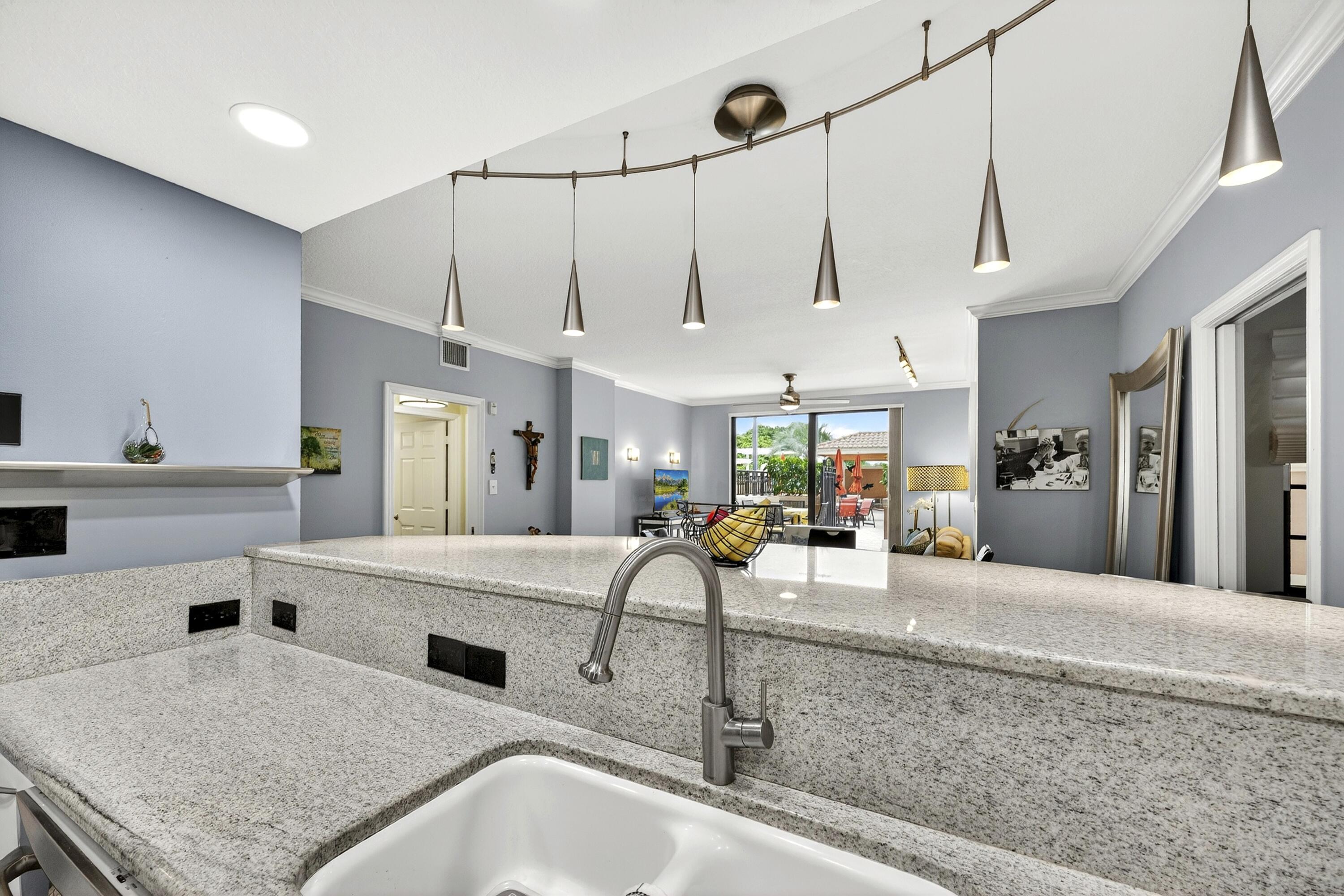 LUCERNE CONDO - Residential