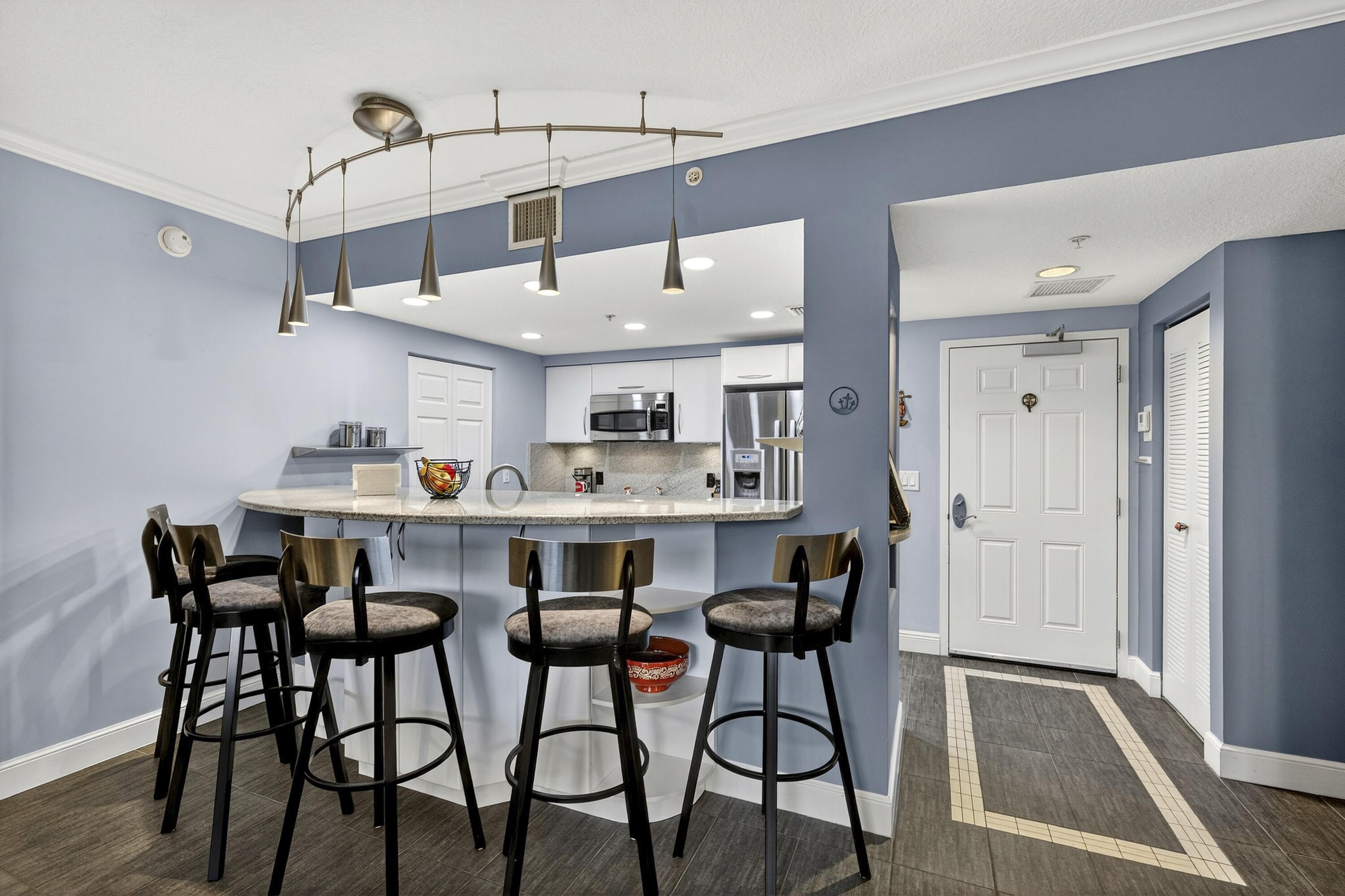 LUCERNE CONDO - Residential
