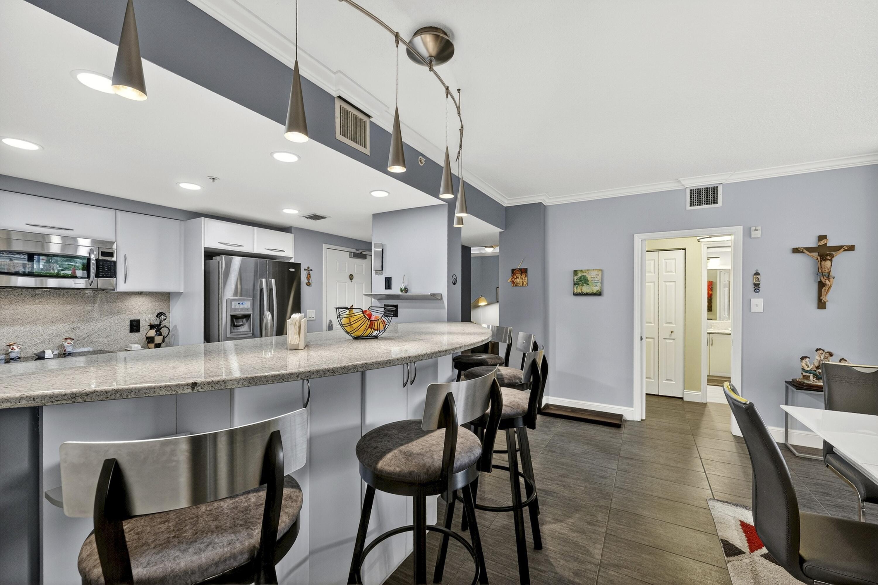 LUCERNE CONDO - Residential