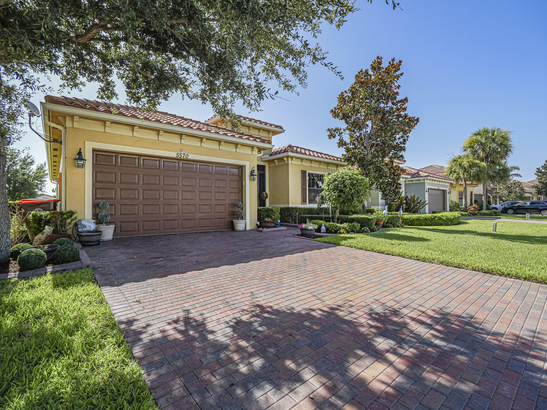 VEROLAGO PHASE 1 - Residential