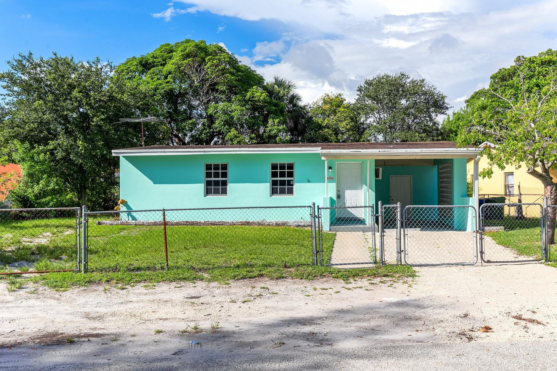 LAUDERDALE MANORS ADD - Residential