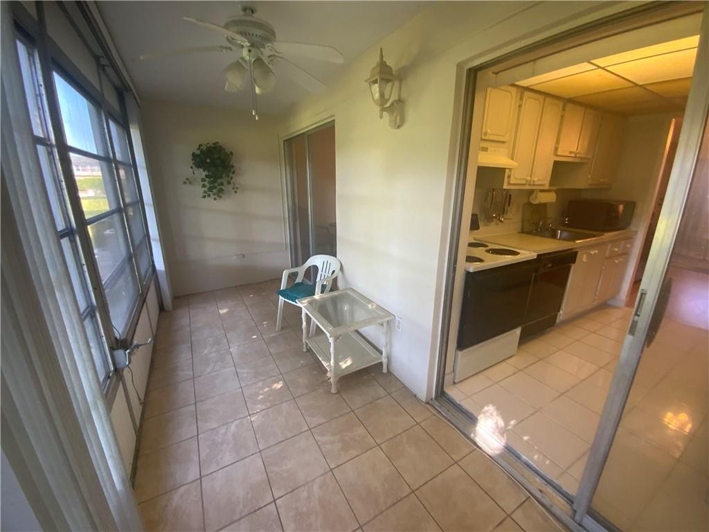 ORIOLE GARDENS 1 - Residential