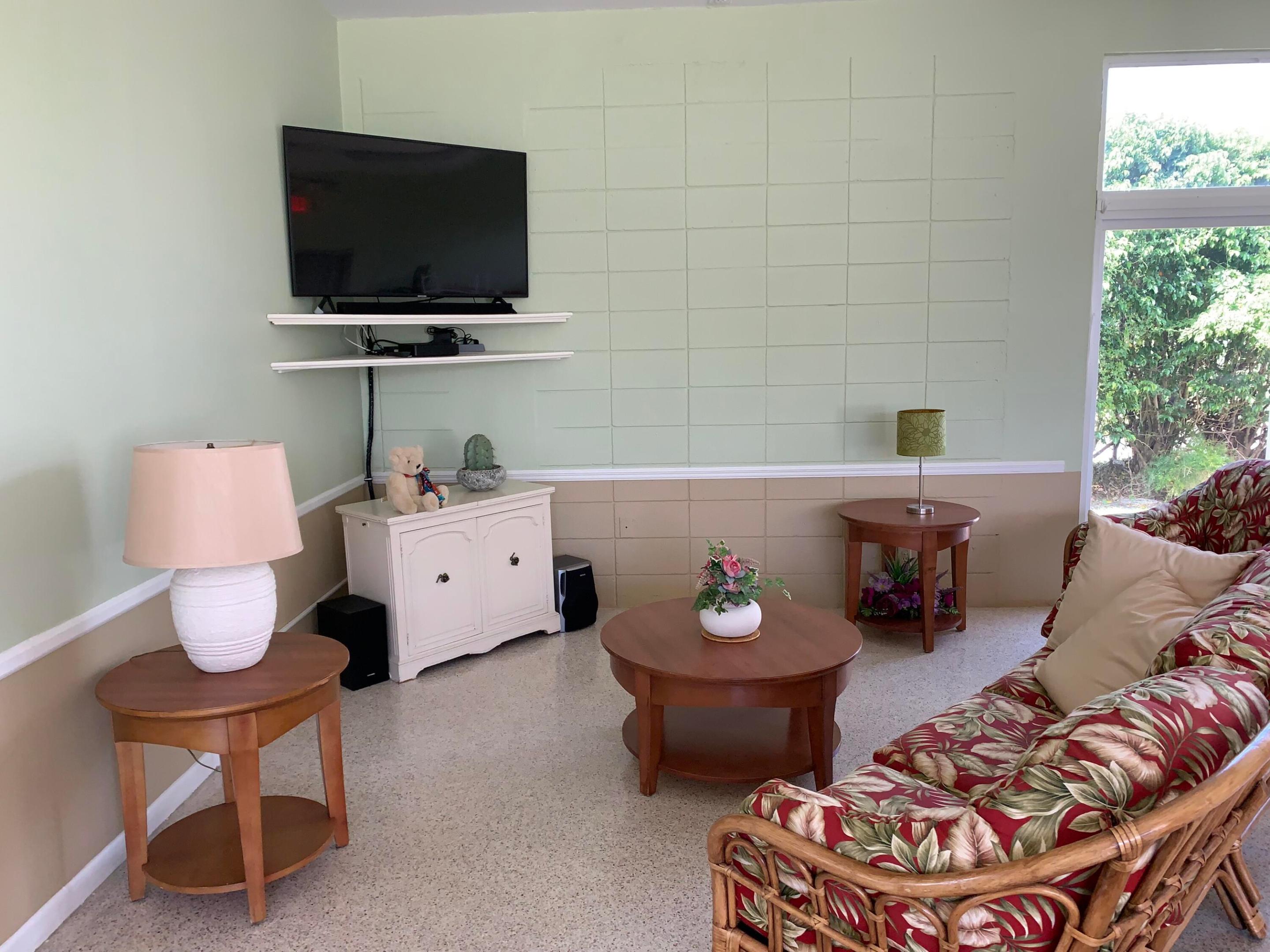 HIGH POINT WEST CONDO - Residential