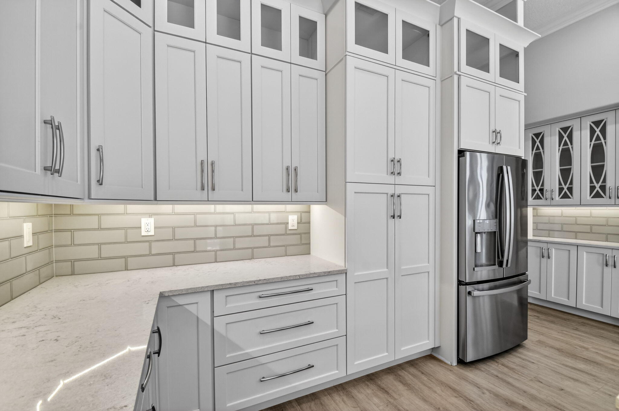 JOURNEYS END 2 - Residential Lease