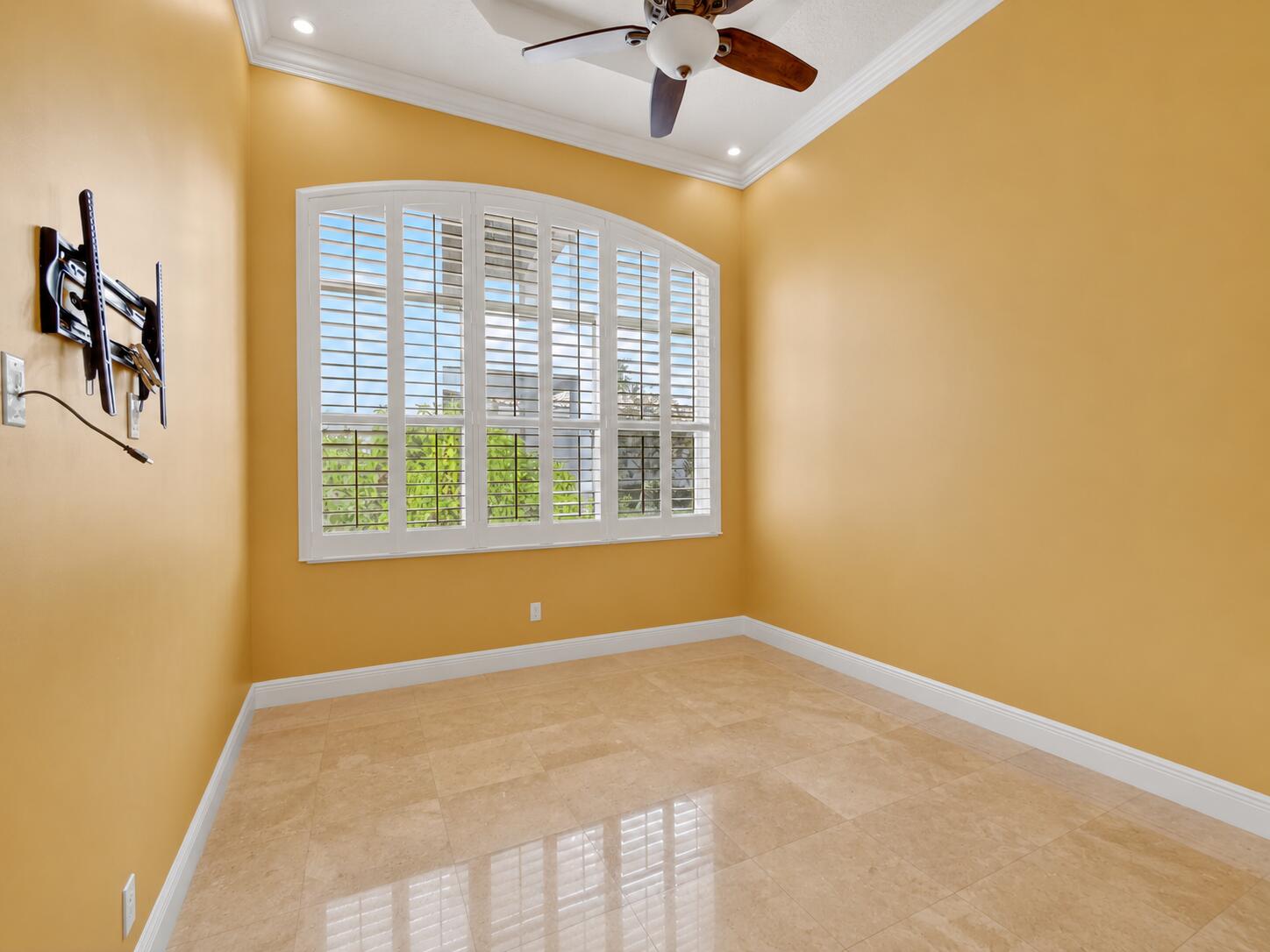 JOURNEYS END 2 - Residential Lease