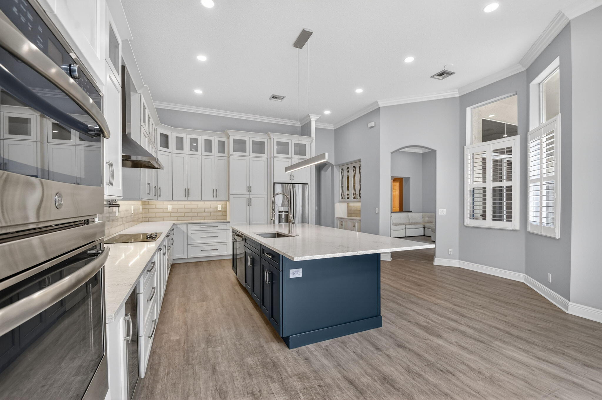 JOURNEYS END 2 - Residential Lease