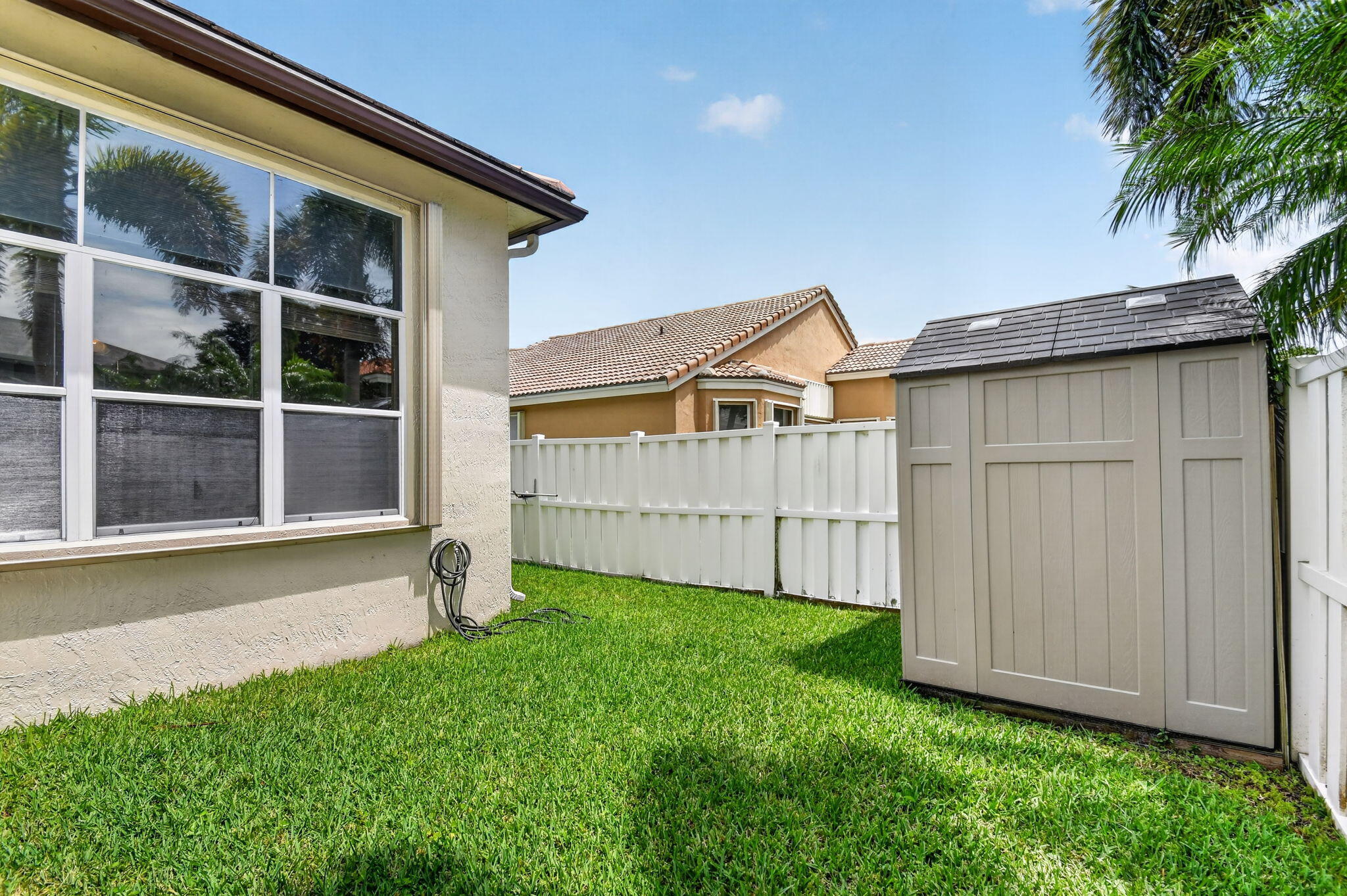 JOURNEYS END 2 - Residential Lease