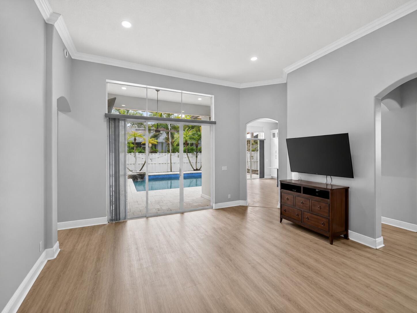 JOURNEYS END 2 - Residential Lease