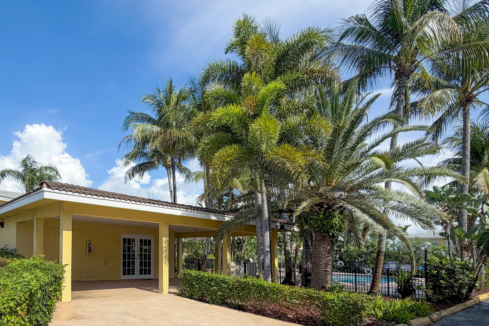KIMBERLY LAKE VILLAS - Residential