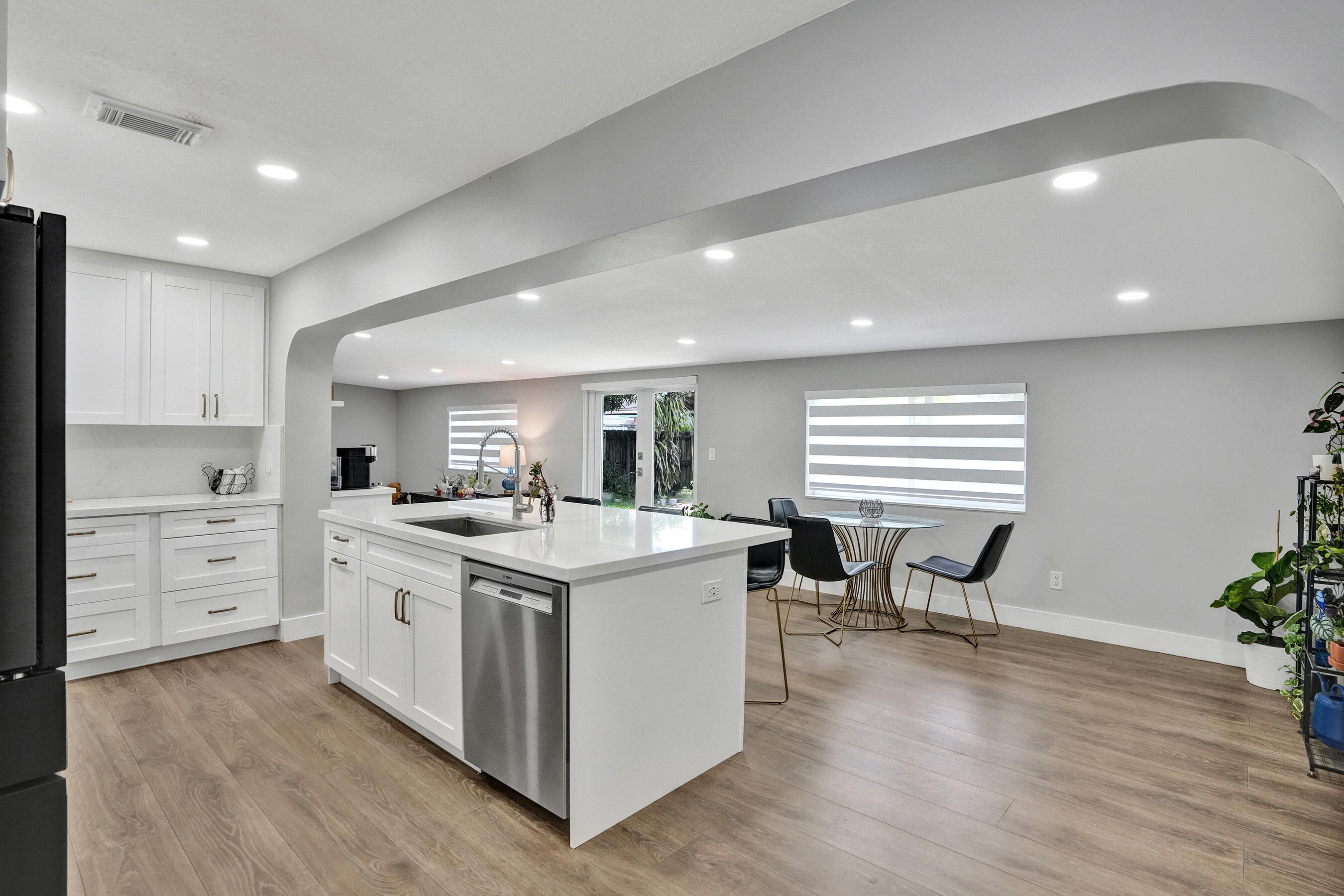 LAKE CECILE ESTATES SEC 2 - Residential