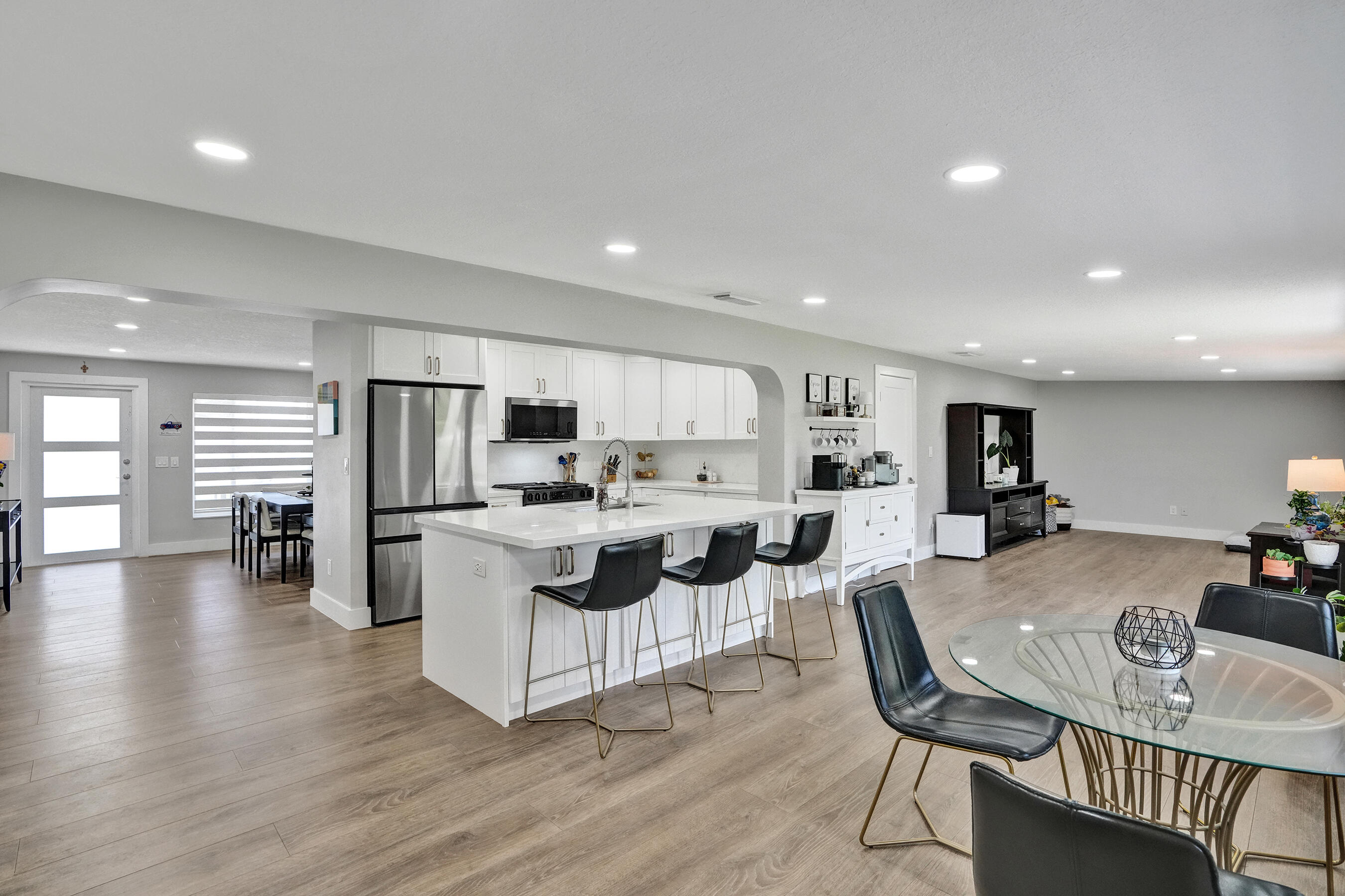LAKE CECILE ESTATES SEC 2 - Residential