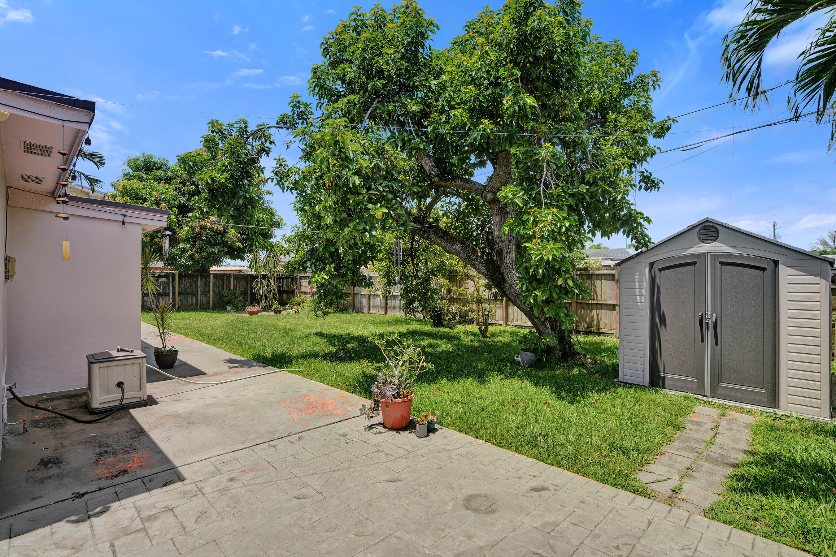 LAKE CECILE ESTATES SEC 2 - Residential