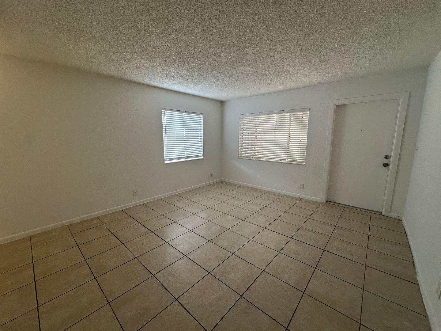 PALM BEACH LAKES SOUTH - Residential Lease