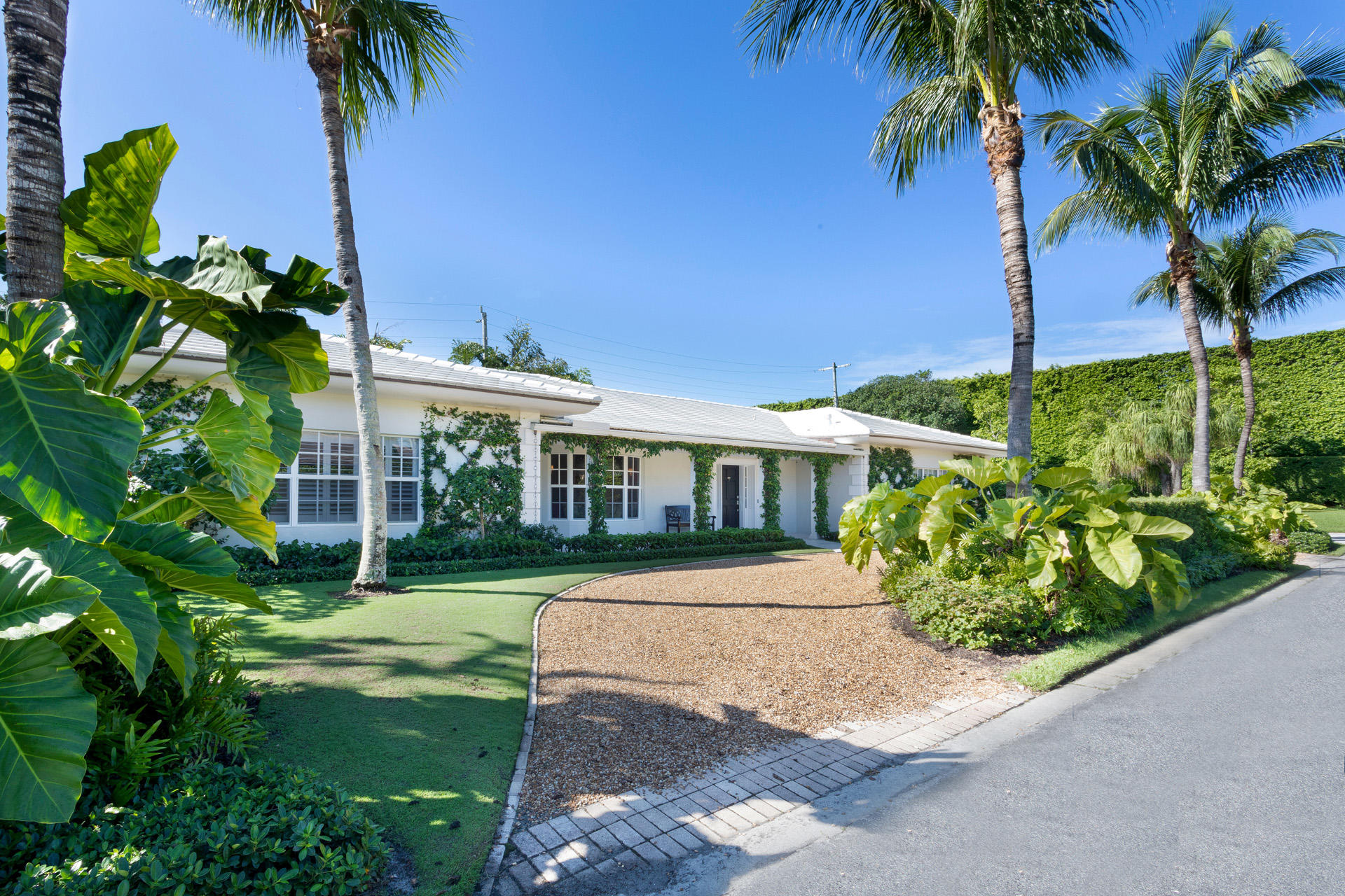 Lovely 1-story Bermuda style residence. Thoughtfully remodeled in 2014 w/designer finishes.

High end chef's Kitchen. Separate Dining Room & family Room. Generous Master Bedroom w/sitting area, ensuite Bathroom w/frameless glass shower, double sinks & Carrera marble counters. Plus 4 additional secondary bedrooms.

Lush tropical landscaping. Pool, covered patio, impact windows, whole house water filtration, generator.  Elevation (Zone X) DISCLAIMER: Information published or otherwise provided by Premier Estate Properties, Inc. and its representatives including but not limited to prices, measurements, square footages, lot sizes, calculations and statistics are deemed reliable but are not guaranteed and are subject to errors, omissions or changes without notice. All such information should be independently verified by any prospective purchaser or seller. Parties should perform their own due diligence to verify such information prior to a sale or listing. Premier Estate Properties, Inc. expressly disclaims any warranty or representation regarding such information. Prices published are either list price, sold price, and/or last asking price. Premier Estate Properties, Inc. participates in the Multiple Listing Service and IDX. The properties published as listed and sold are not necessarily exclusive to Premier Estate Properties, Inc. and may be listed or have sold with other members of the Multiple Listing Service. Transactions where Premier Estate Properties, Inc. represented both buyers and sellers are calculated as two sales. Premier Estate Properties, Inc.'s marketplace is all of the following: Vero Beach, Town of Orchid, Indian River Shores, Town of Palm Beach, West Palm Beach, Manalapan Beach, Point Manalapan, Hypoluxo Island, Ocean Ridge, Gulf Stream, Delray Beach, Highland Beach, Boca Raton, East Deerfield Beach, Hillsboro Beach, Hillsboro Shores, East Pompano Beach, Lighthouse Point, Sea Ranch Lakes and Fort Lauderdale. Cooperating Brokers are advised that in the event of a Buyer default, no commission will be paid to a cooperating Broker on the Deposits retained by the Seller. No commissions are paid to any cooperating broker until title passes or upon actual commencement of a lease. Some affiliations may not be applicable to certain geographic areas. If your property is currently listed with another broker, please disregard any solicitation for services. Copyright 2020 Premier Estate Properties, Inc. All Rights Reserved.