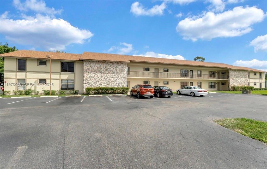 SHERWOOD VILLAGE CONDO - Residential Lease