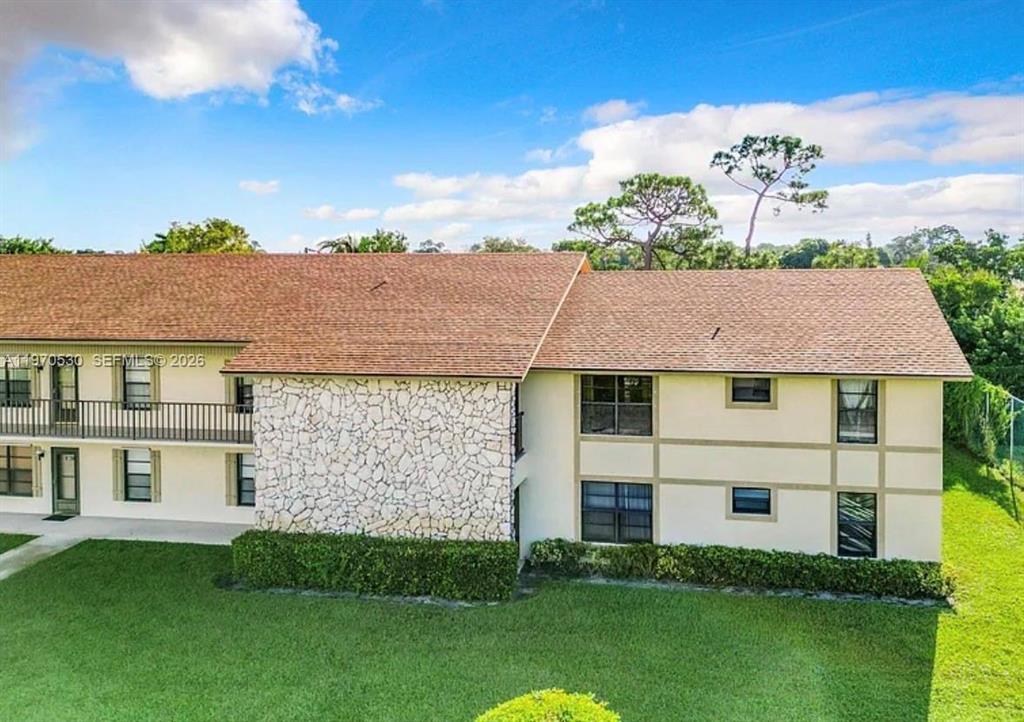 SHERWOOD VILLAGE CONDO - Residential Lease