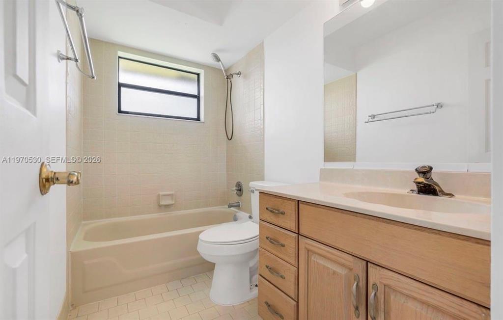 SHERWOOD VILLAGE CONDO - Residential Lease