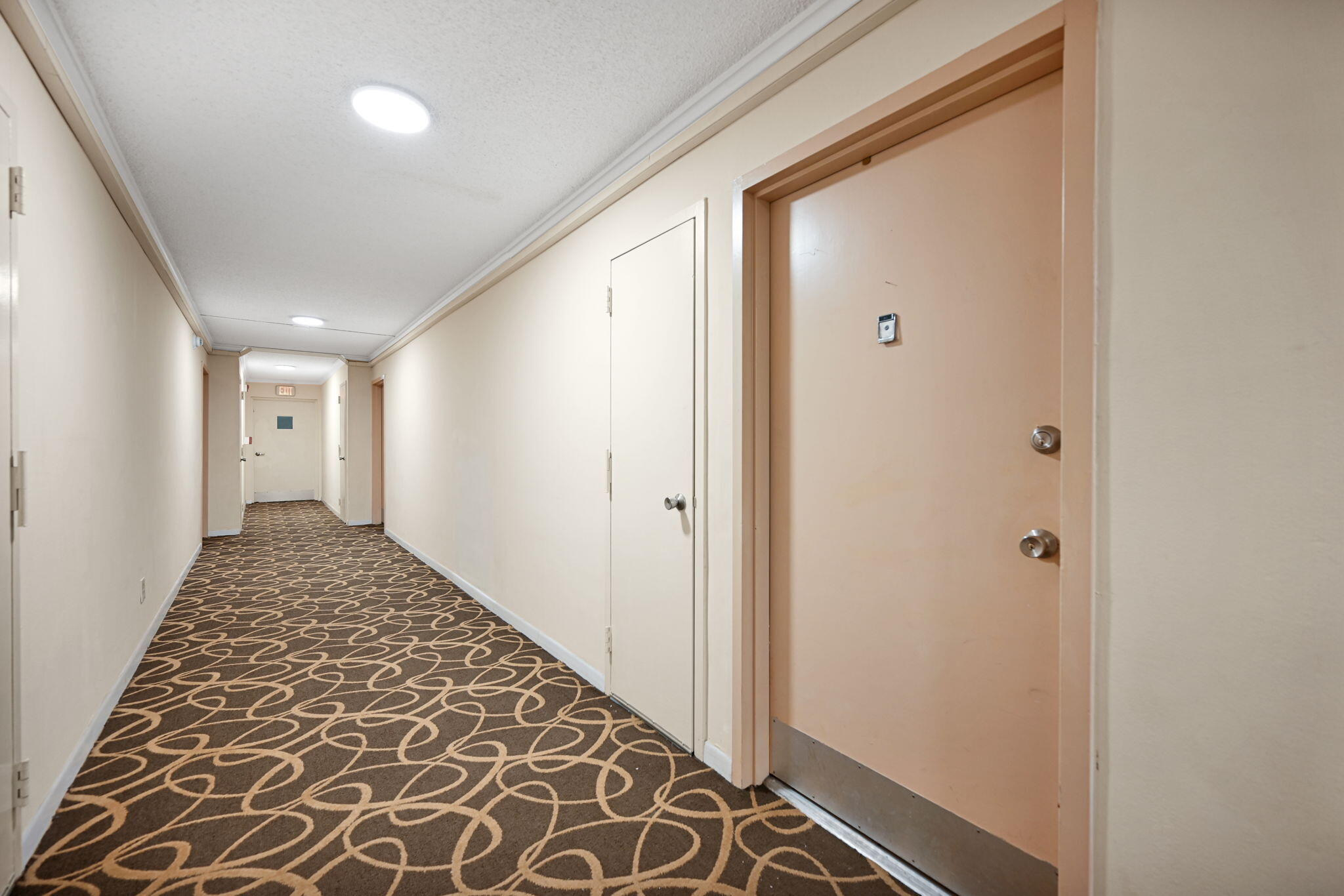 BREAKWATERS OF THE PALM BEACHES CONDO - Residential