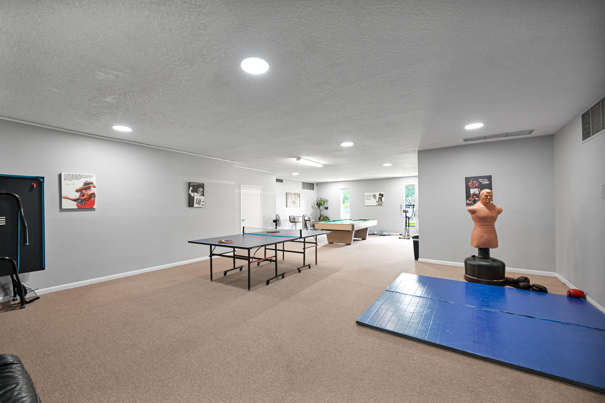 BREAKWATERS OF THE PALM BEACHES CONDO - Residential