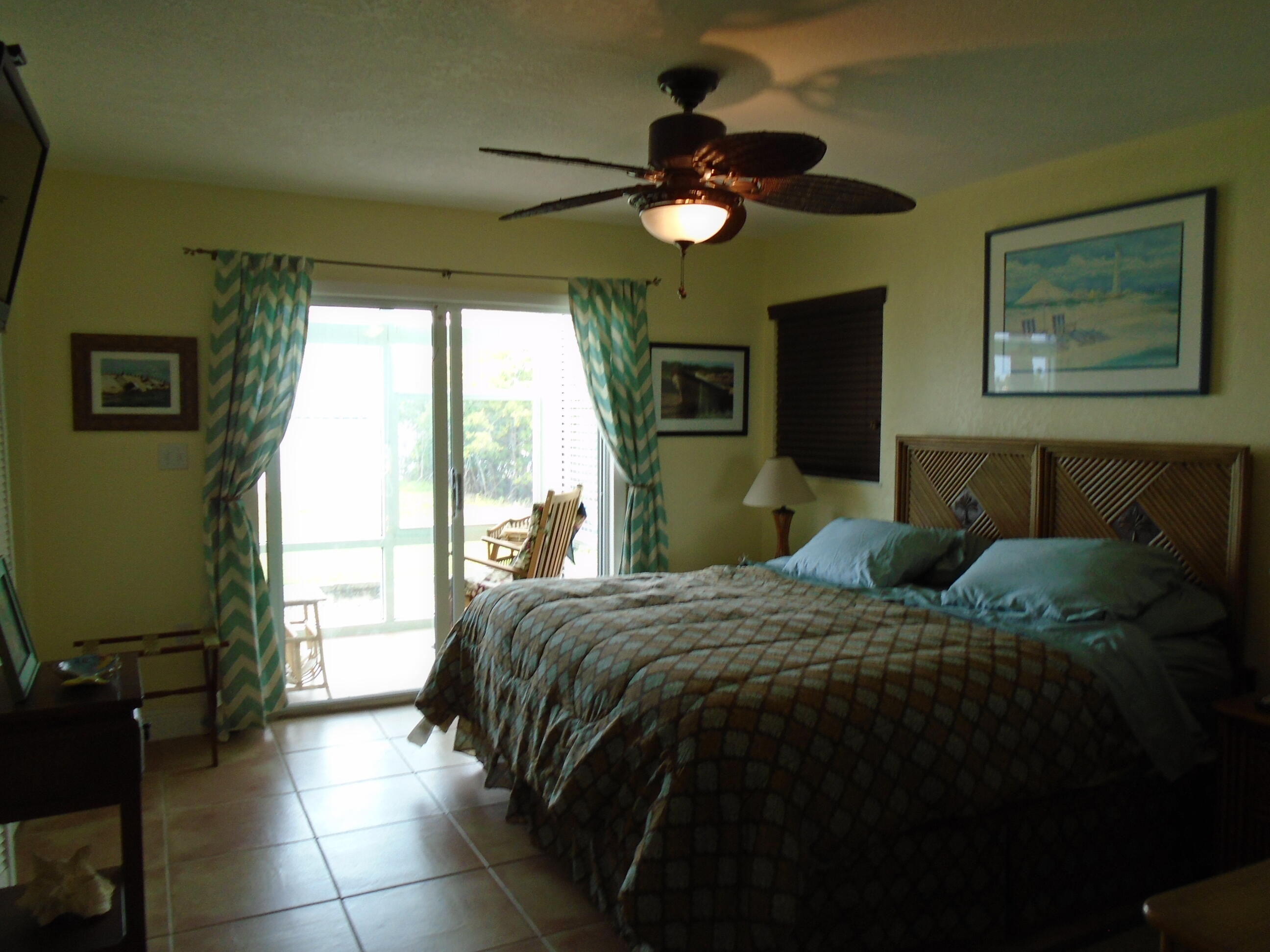COLONNADES CONDOMINIUM NO 5 - Residential