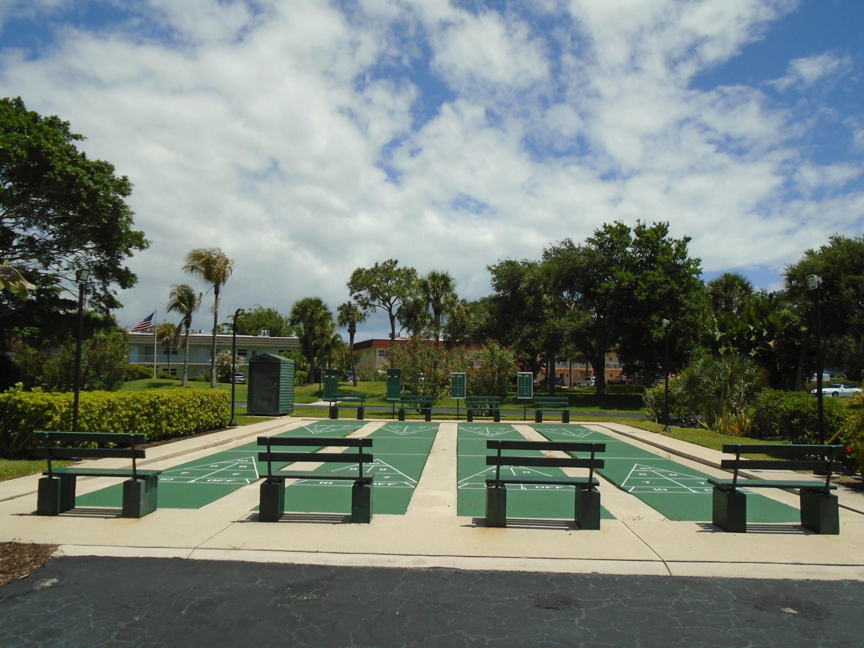 COLONNADES CONDOMINIUM NO 5 - Residential