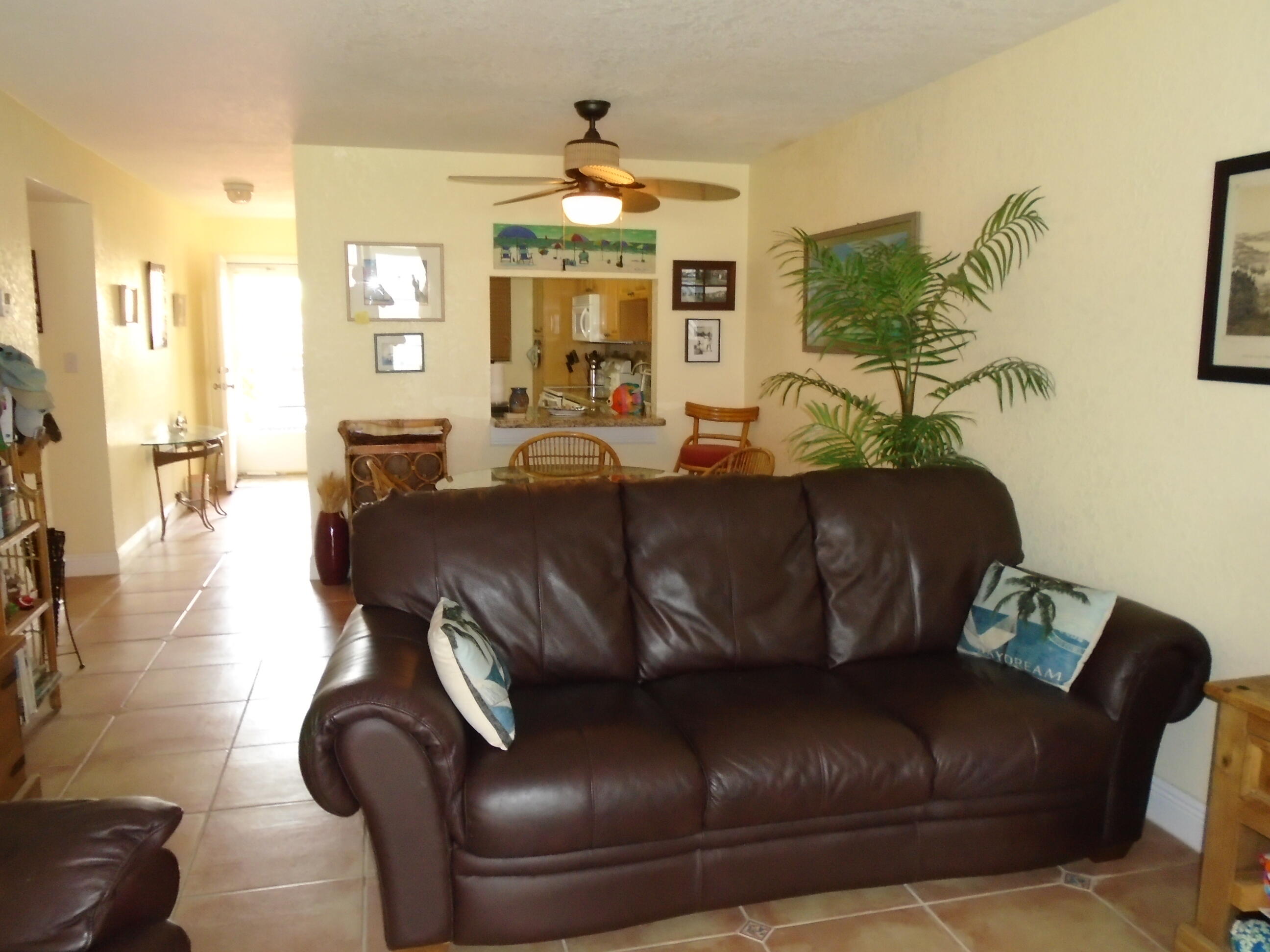 COLONNADES CONDOMINIUM NO 5 - Residential