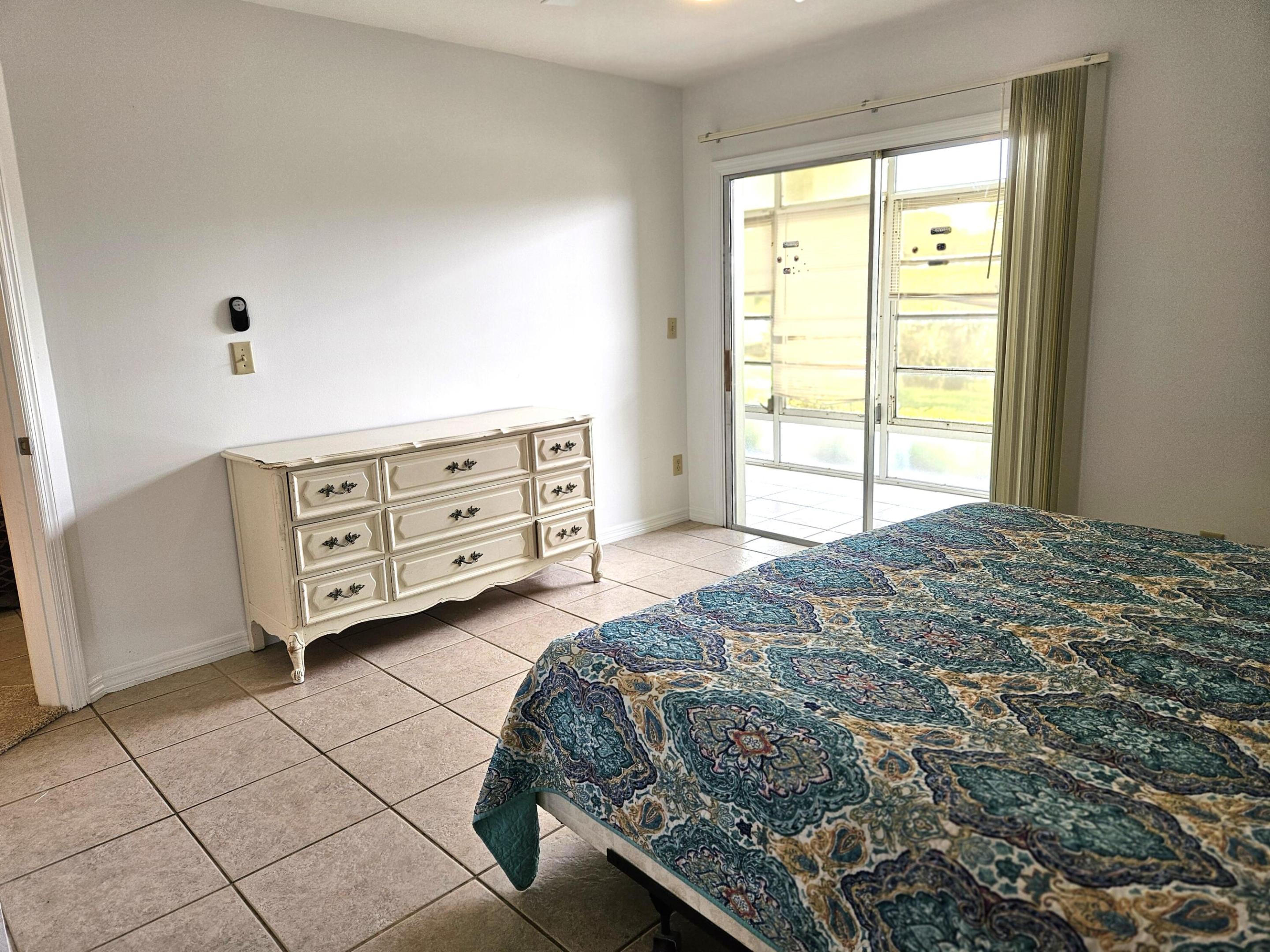 VISTA ROYALE PHASE IV BLDGS 83-111 - Residential