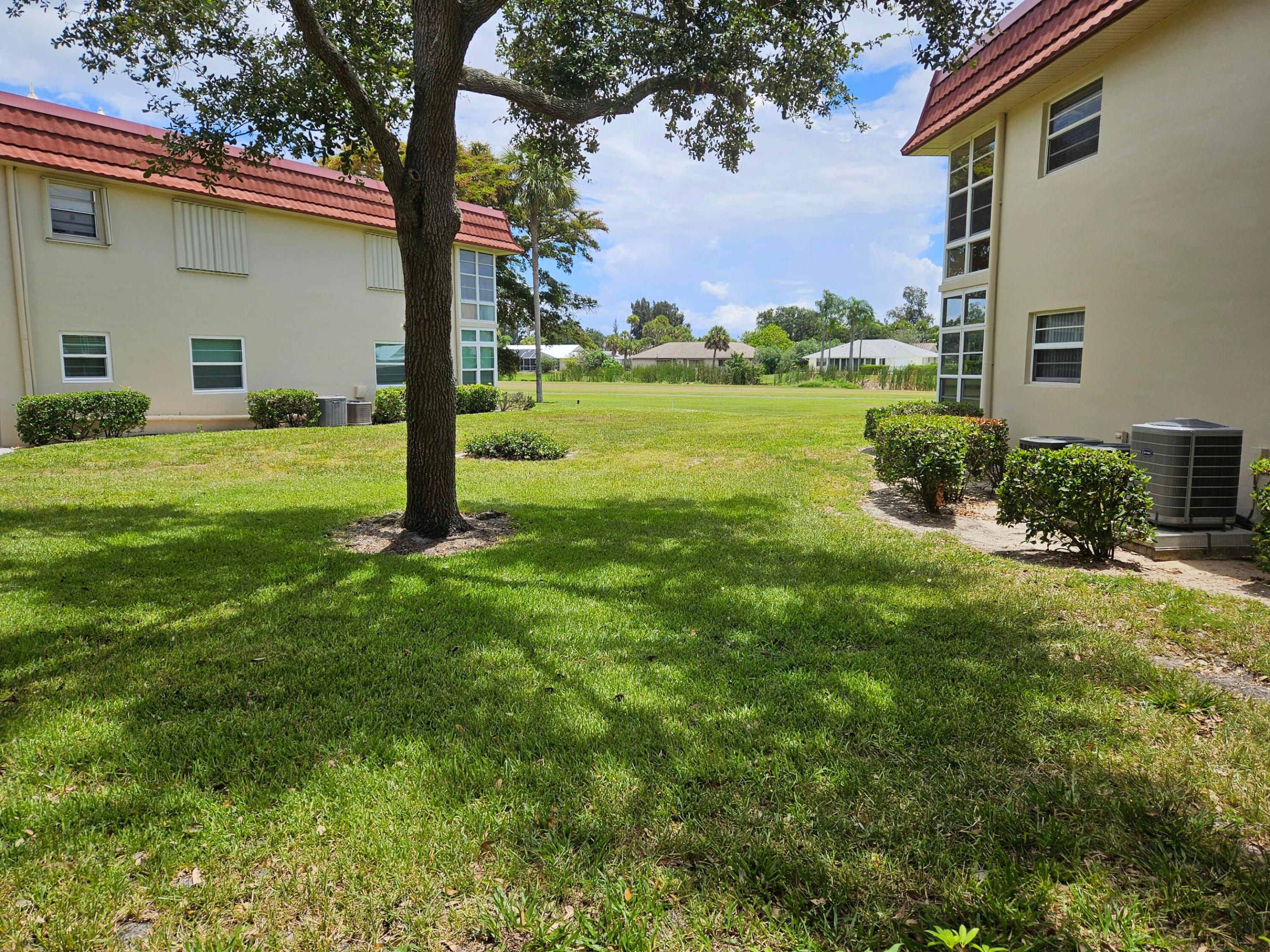 VISTA ROYALE PHASE IV BLDGS 83-111 - Residential