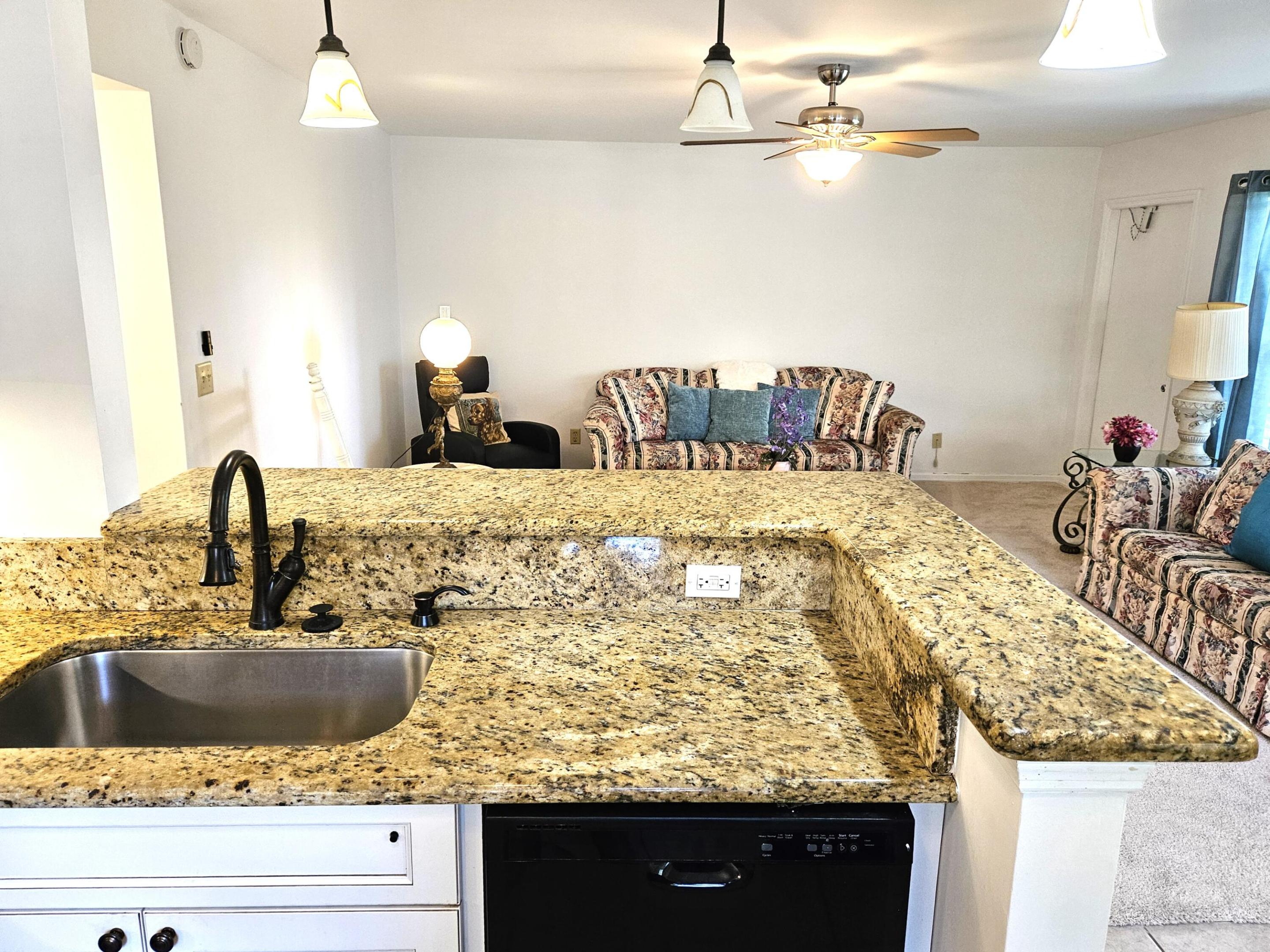 VISTA ROYALE PHASE IV BLDGS 83-111 - Residential