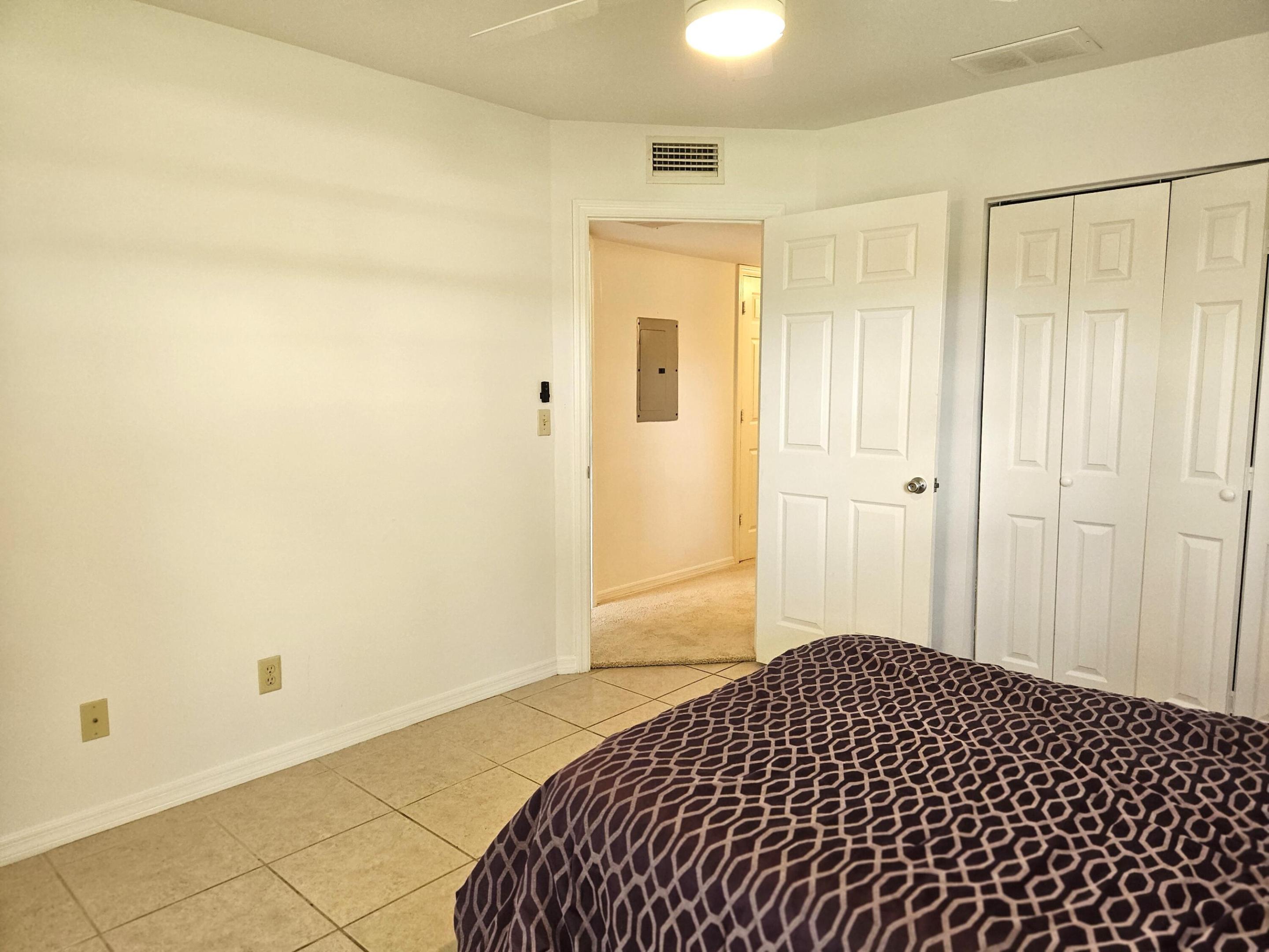 VISTA ROYALE PHASE IV BLDGS 83-111 - Residential