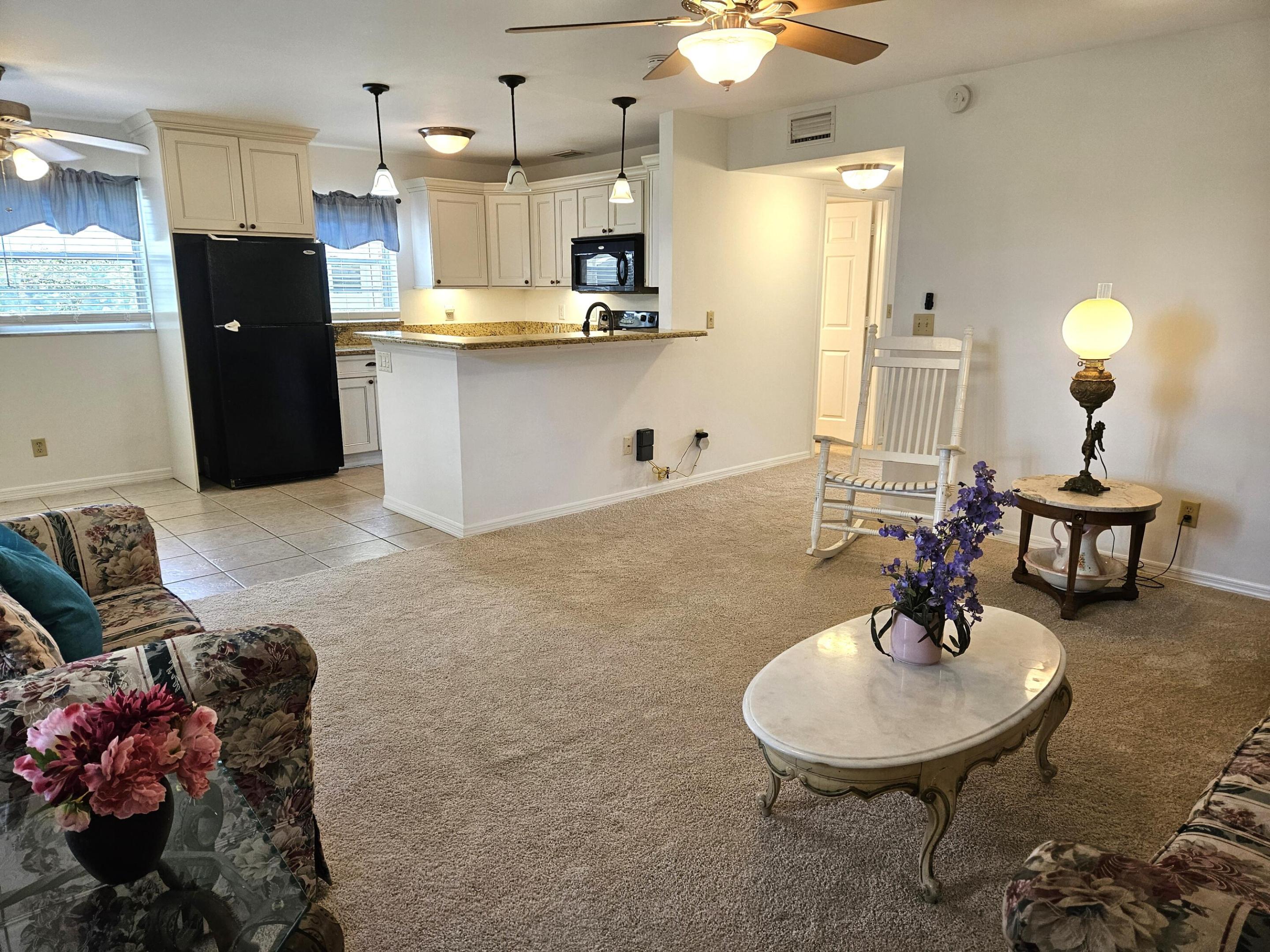 VISTA ROYALE PHASE IV BLDGS 83-111 - Residential