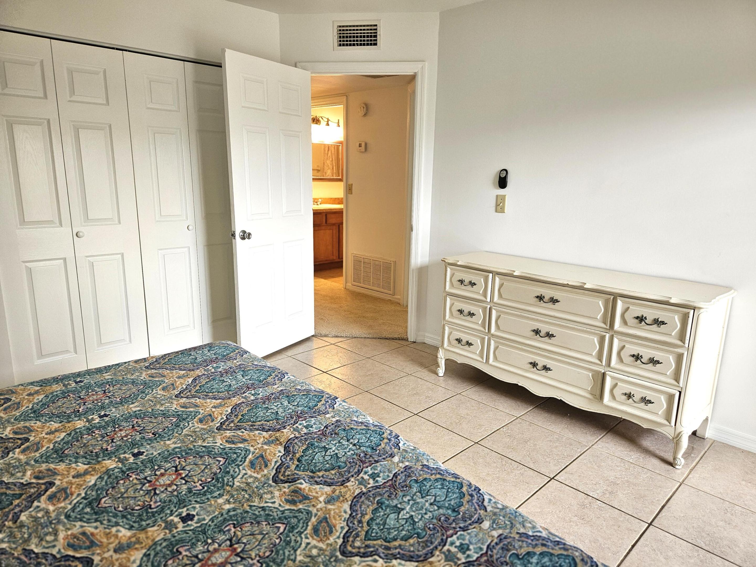 VISTA ROYALE PHASE IV BLDGS 83-111 - Residential